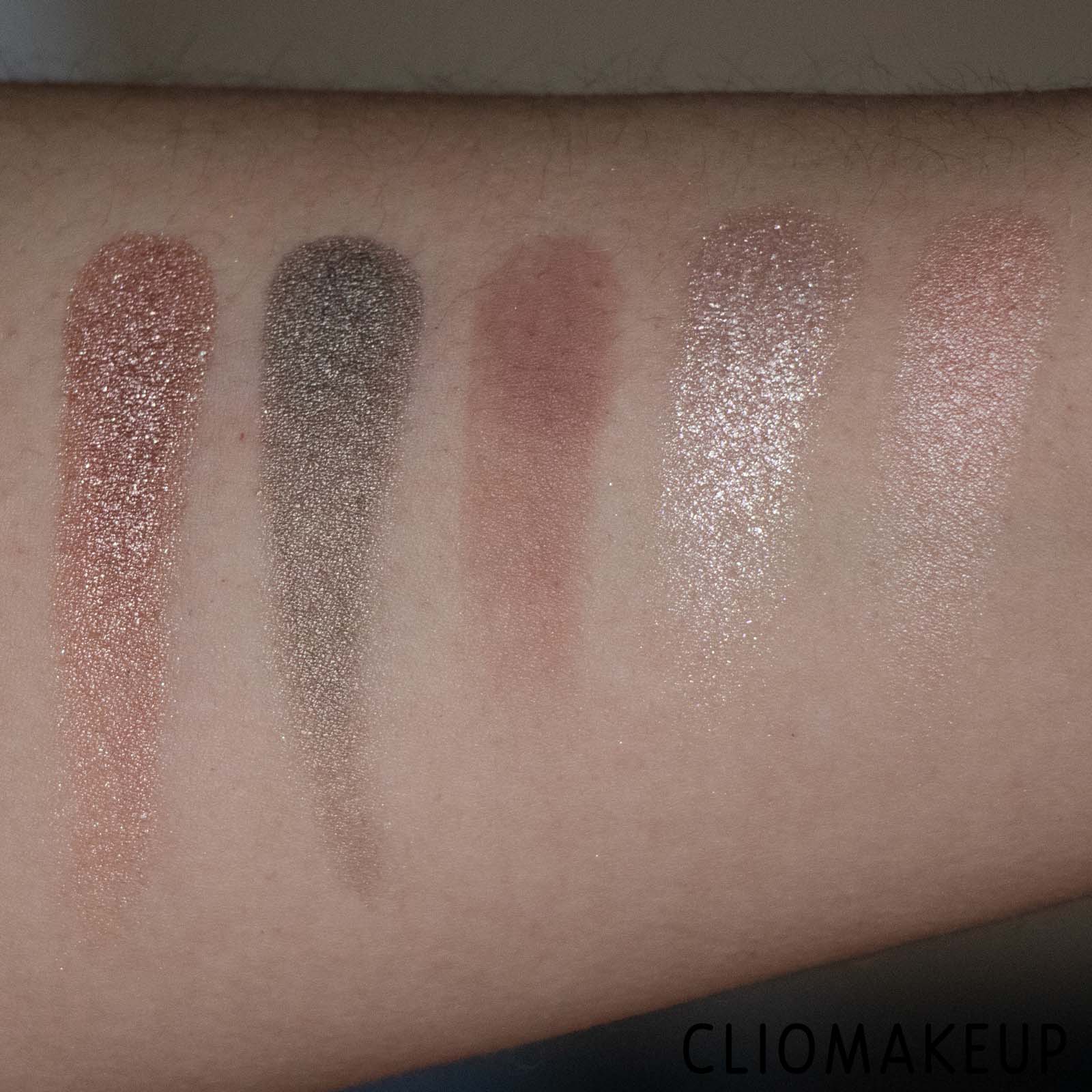 cliomakeup-recensione-palette-essence-witch-side-eyeshadow-palette-10