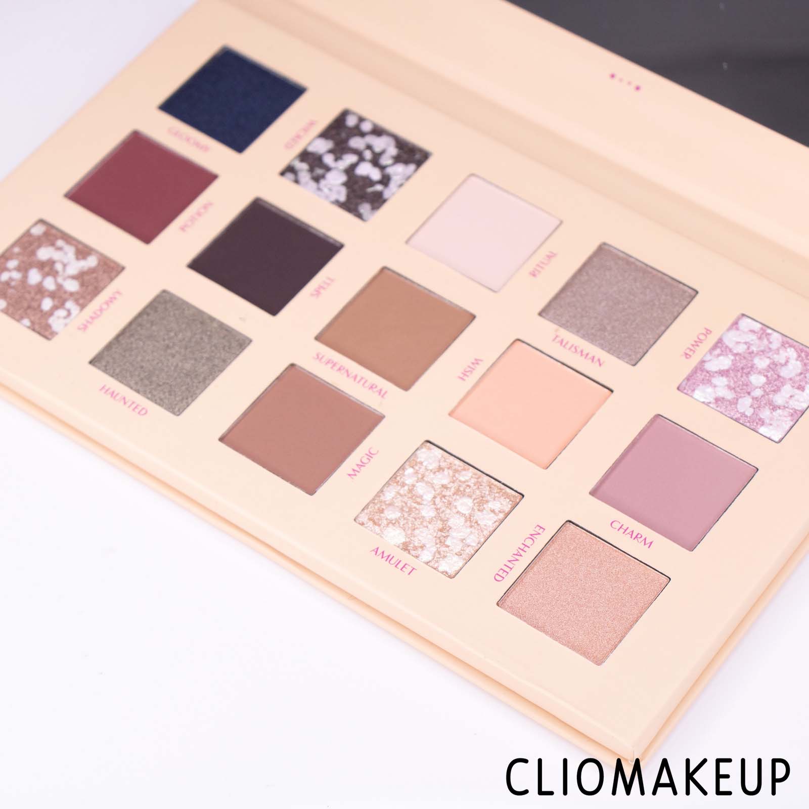 cliomakeup-recensione-palette-essence-witch-side-eyeshadow-palette-5