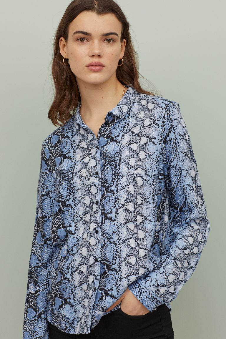 Cliomakeup-look-con-stampe-primavera-2020-25-pitonato-azzurro