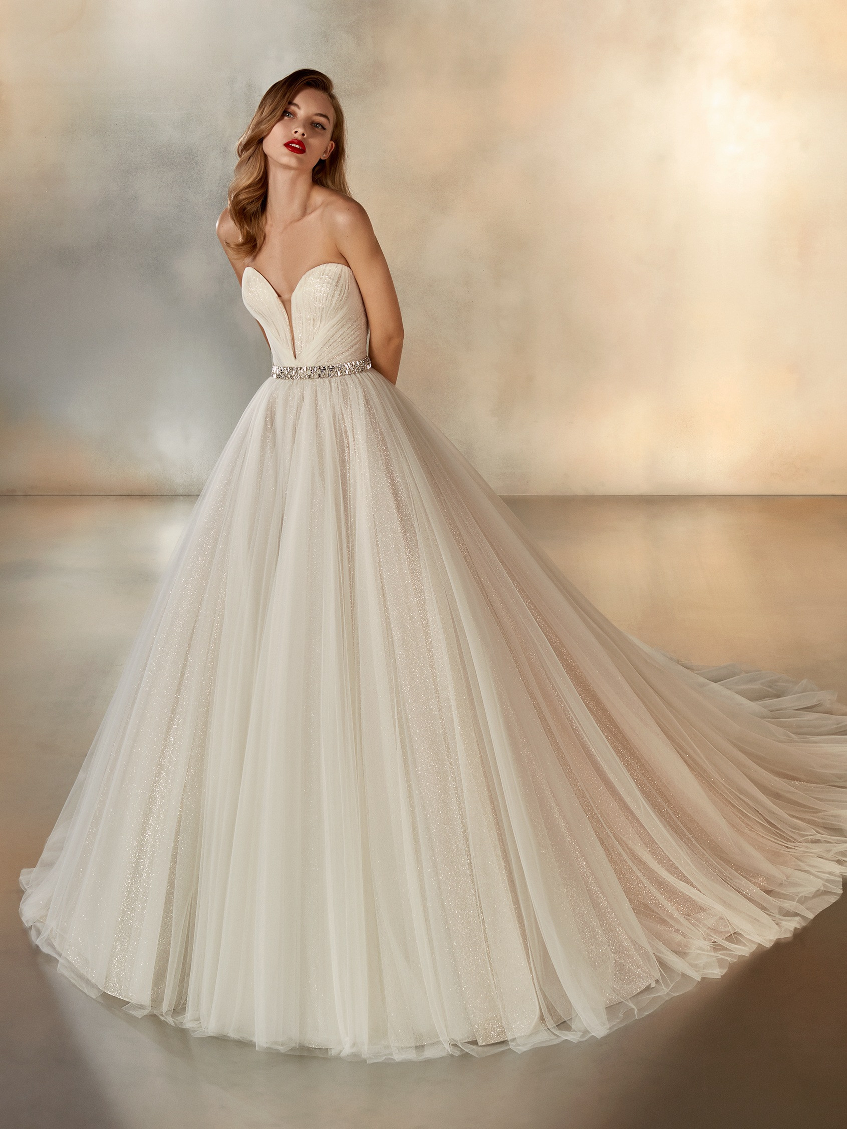 cliomakeup-abiti-sposa-romantici-3-pronovias