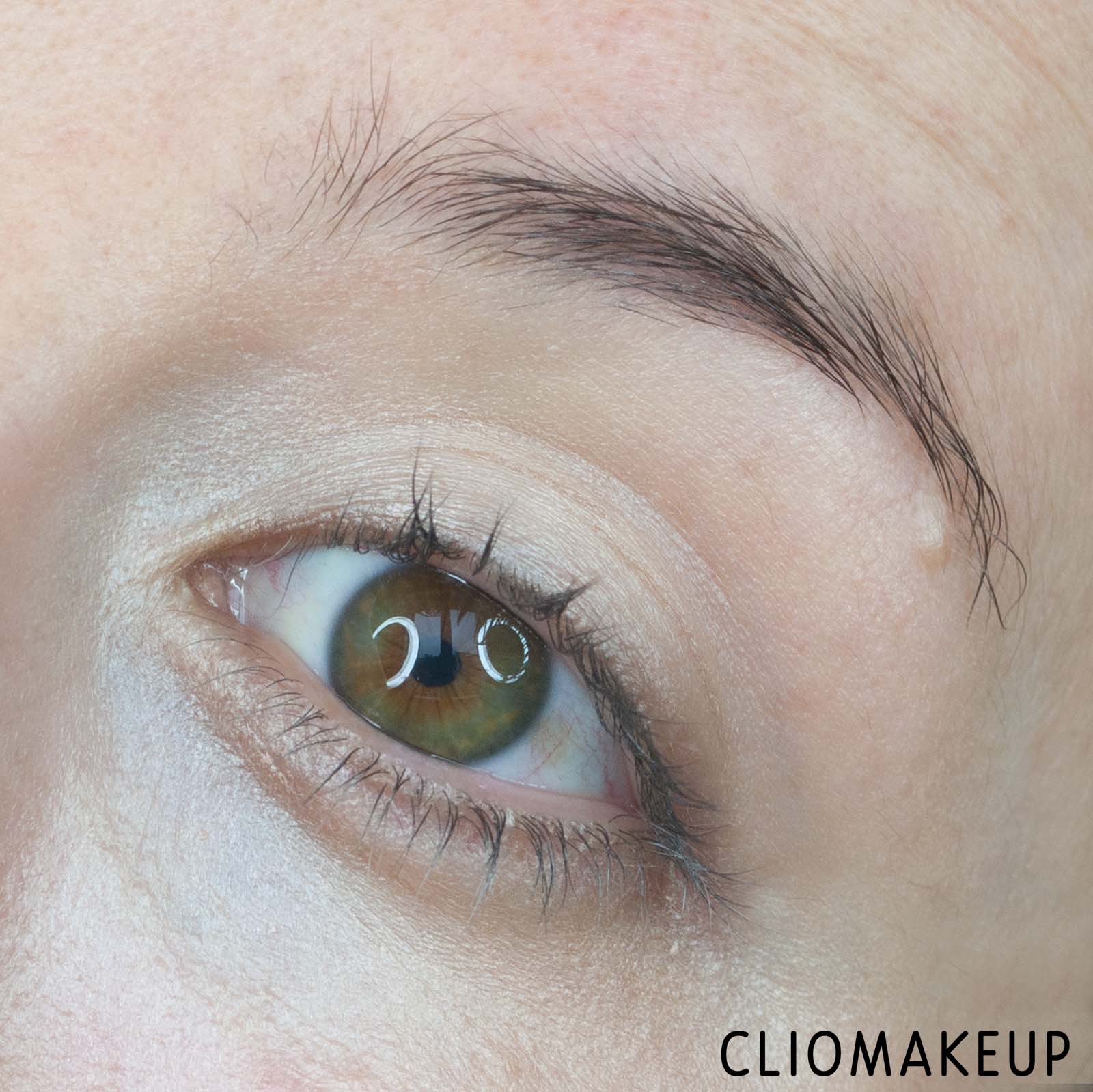 cliomakeup-recensione-correttore-becca-light-shifter-brightening-concealer-13