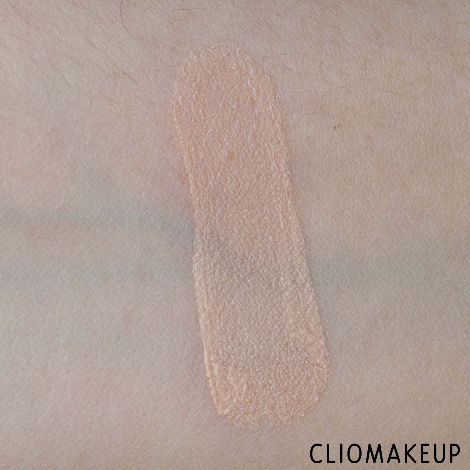 cliomakeup-recensione-correttore-becca-light-shifter-brightening-concealer-6