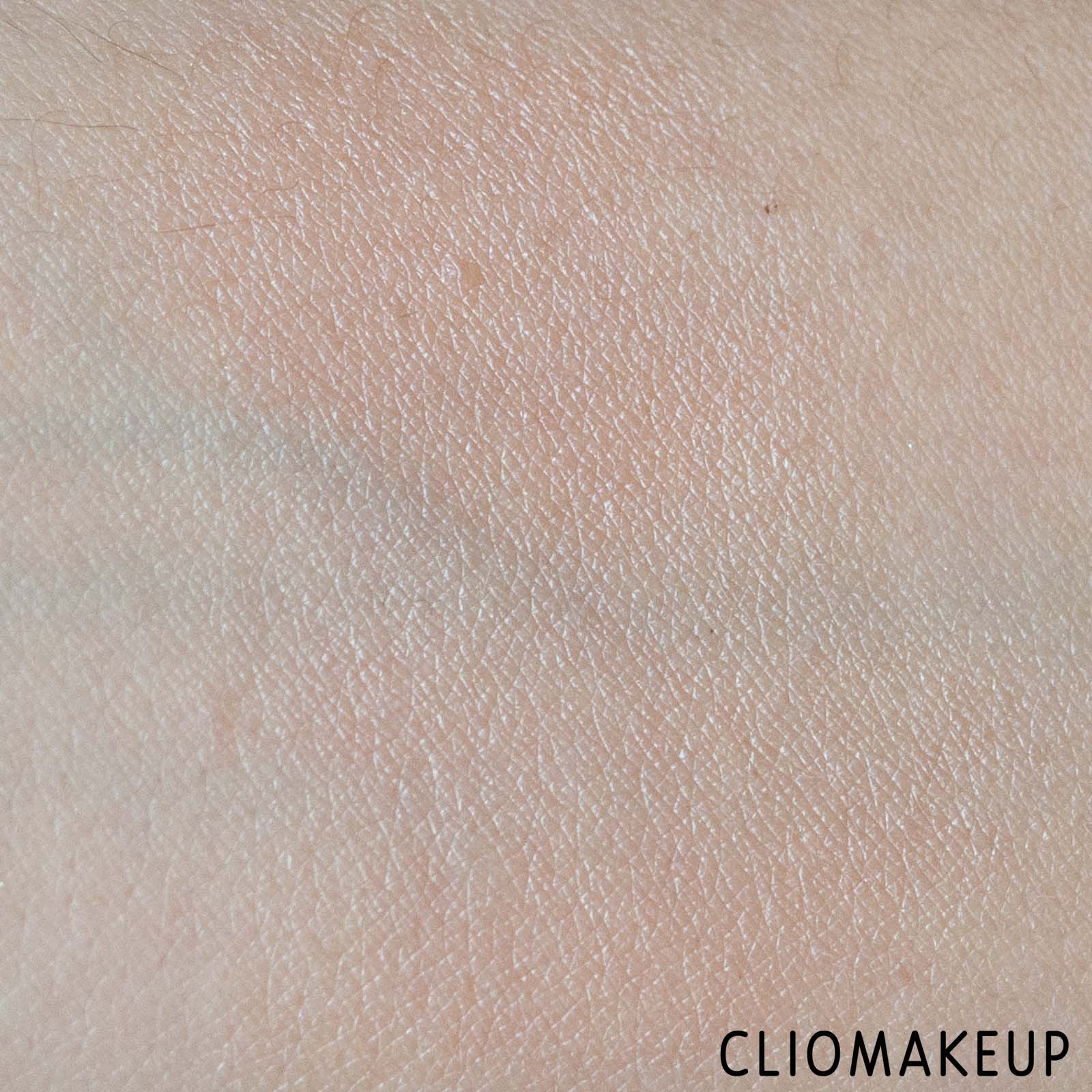 cliomakeup-recensione-correttore-becca-light-shifter-brightening-concealer-8