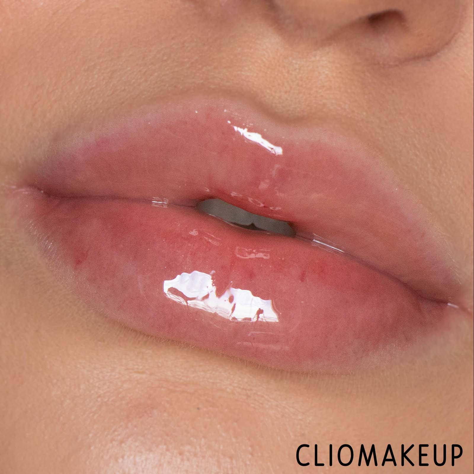 cliomakeup-recensione-gloss-essence-bloom-baby-bloom-lipgloss-10