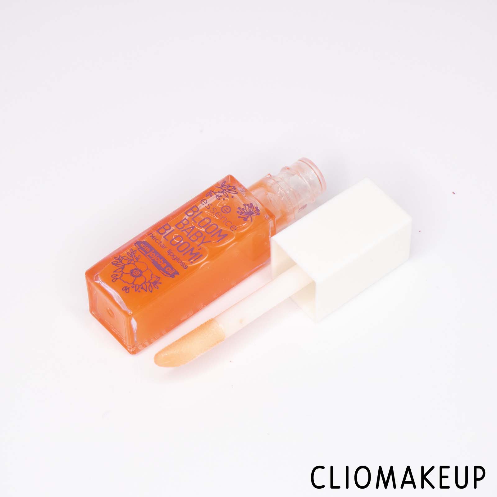 cliomakeup-recensione-gloss-essence-bloom-baby-bloom-lipgloss-4