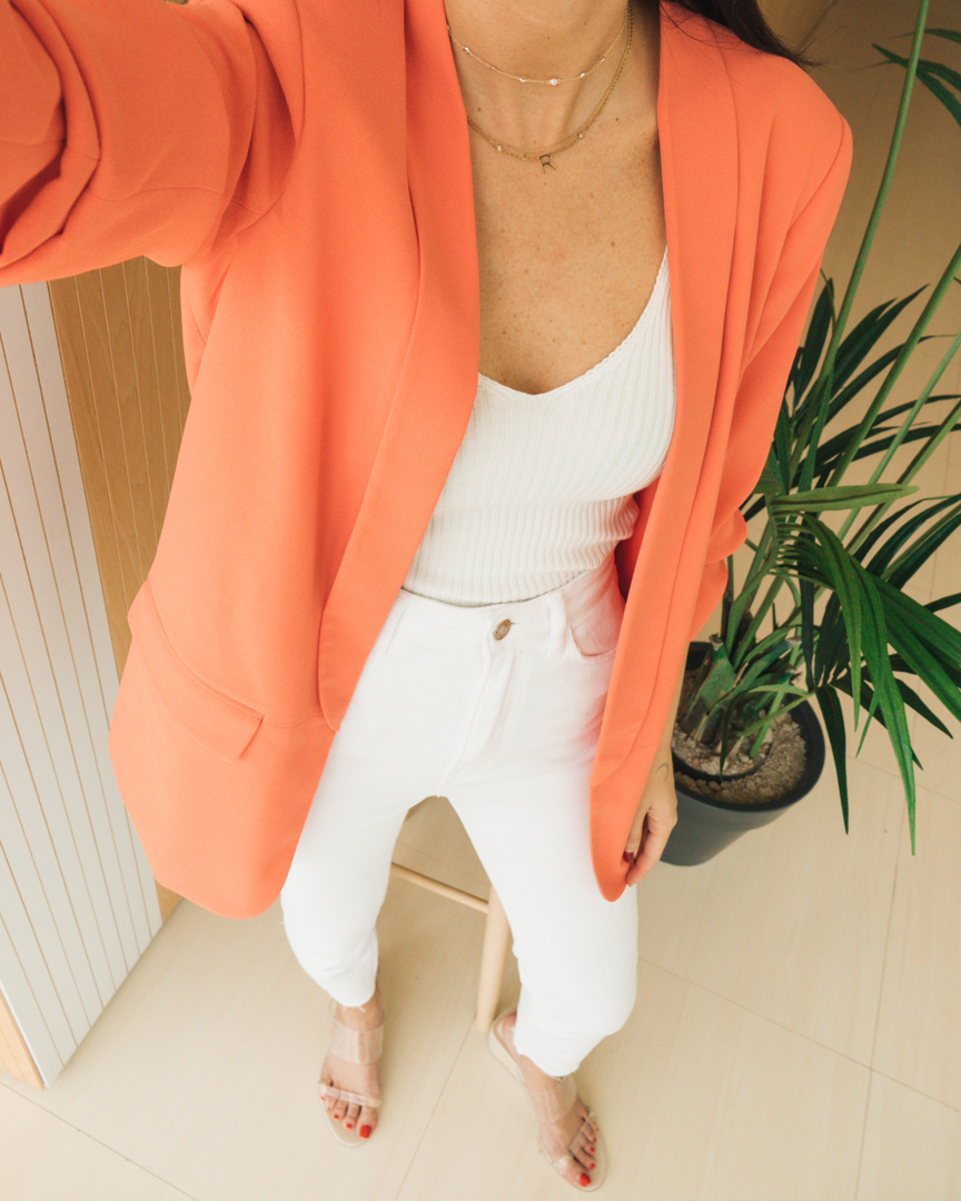 Cliomakeup-pantaloni-bianchi-2020-22-stradivarius