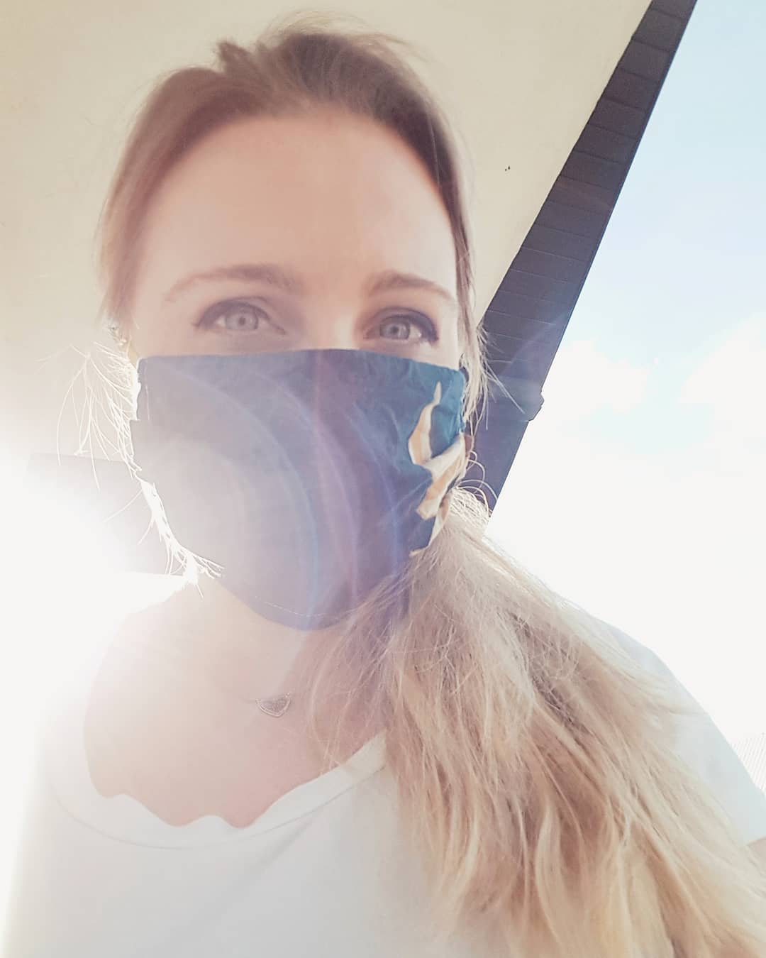 come pettinarsi i capelli con la mascherina