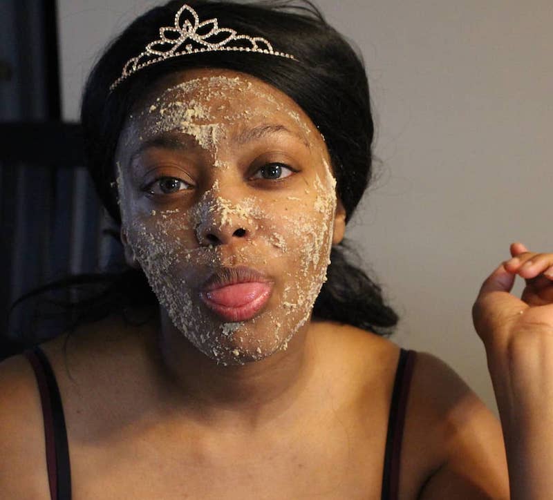 cliomakeup-maschera-viso-pelle-irritata-teamclio-farinadavena