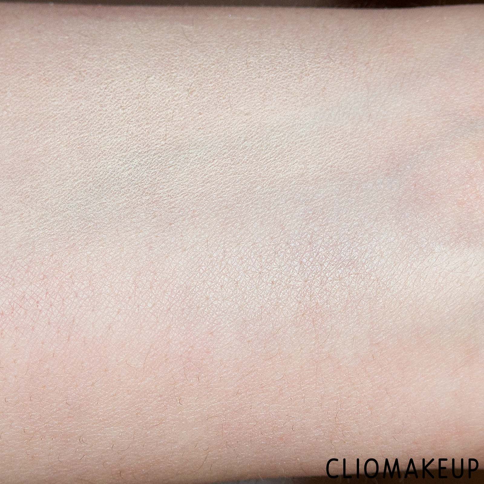 cliomakeup-recensione-cipria-pupa-prime-me-cipria-trasparente-8