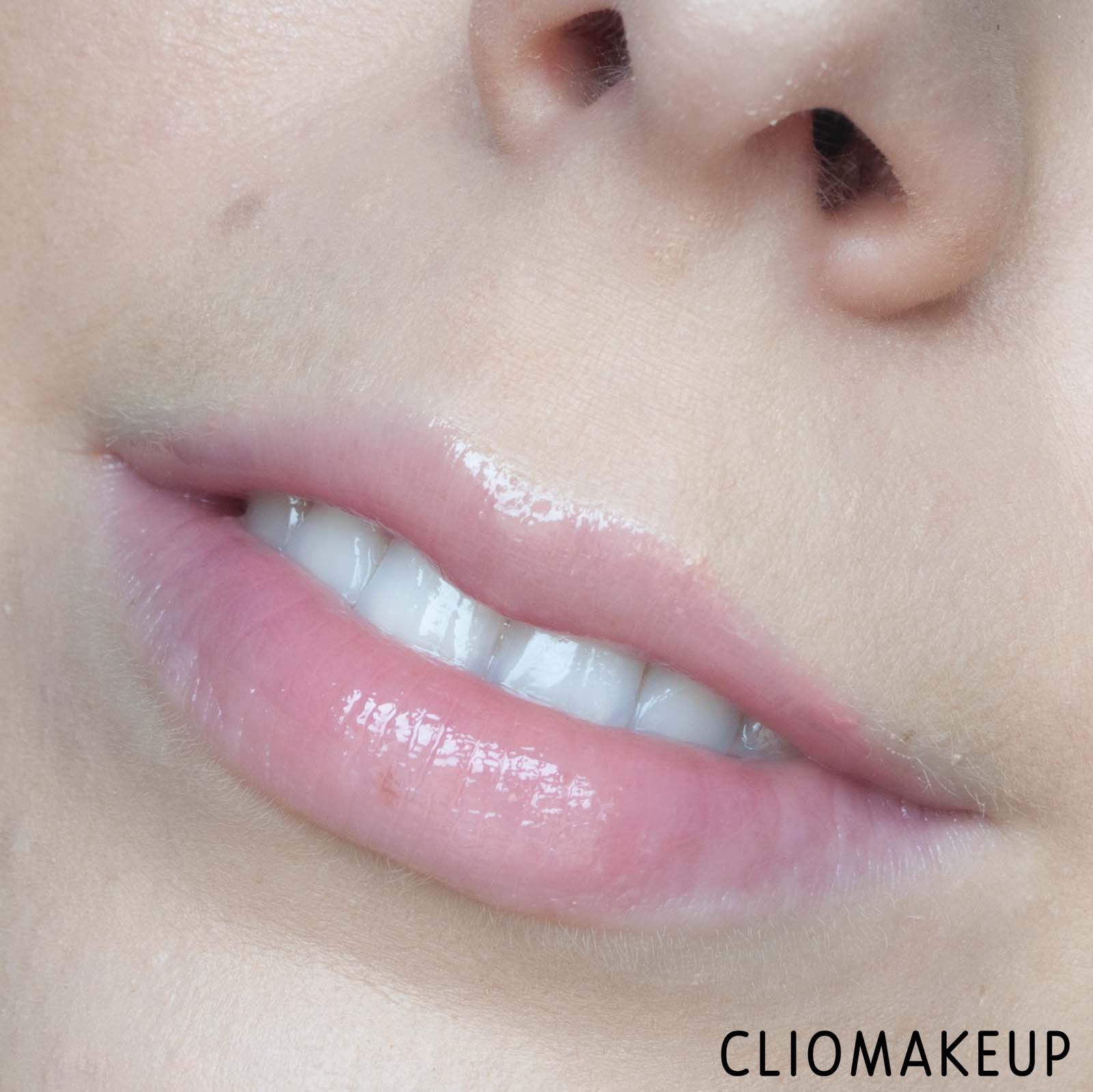 cliomakeup-recensione-gloss-sephora-outrageous-plump-effect-07-pink-pout-12