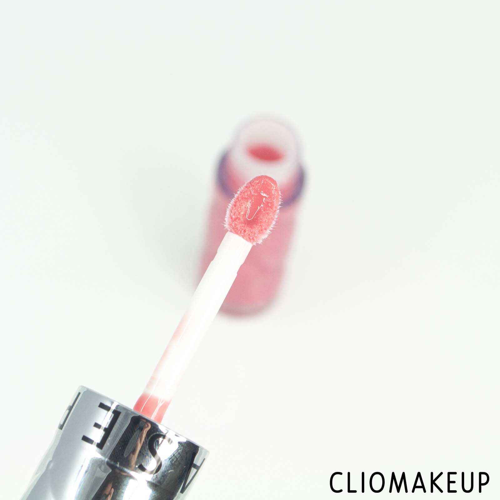 cliomakeup-recensione-gloss-sephora-outrageous-plump-effect-07-pink-pout-5