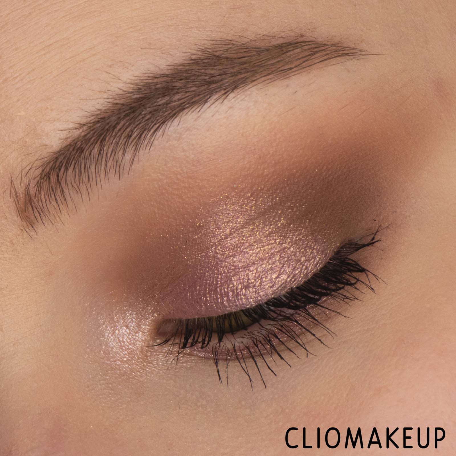 cliomakeup-recensione-palette-catrice-disney-limited-edition-minnie-e-daisy-eyeshadow-palette-15