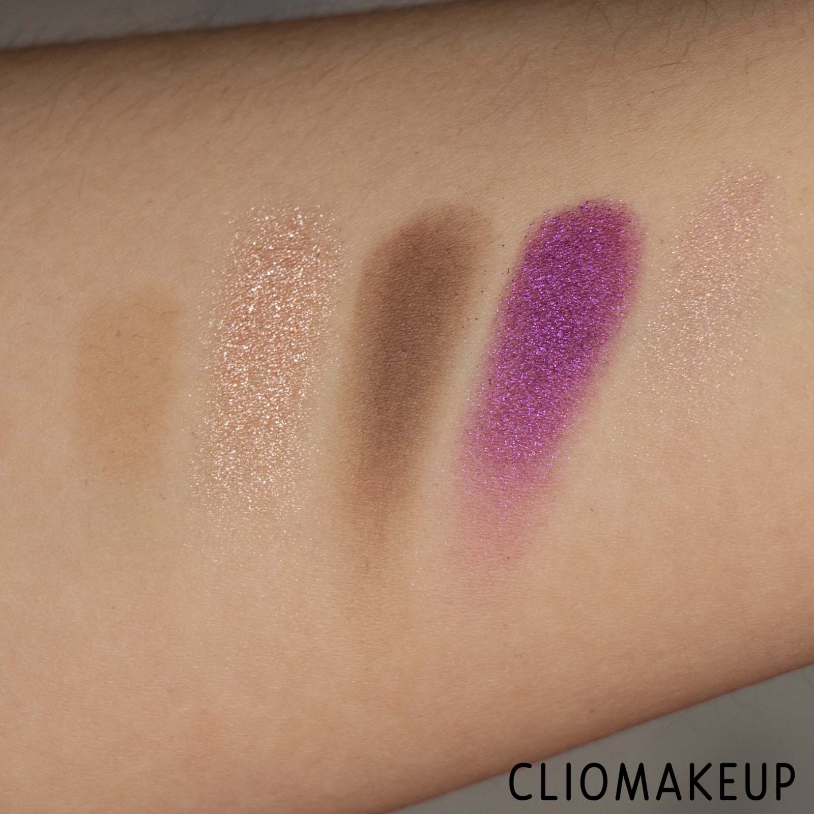 cliomakeup-recensione-palette-catrice-disney-limited-edition-minnie-e-daisy-eyeshadow-palette-6