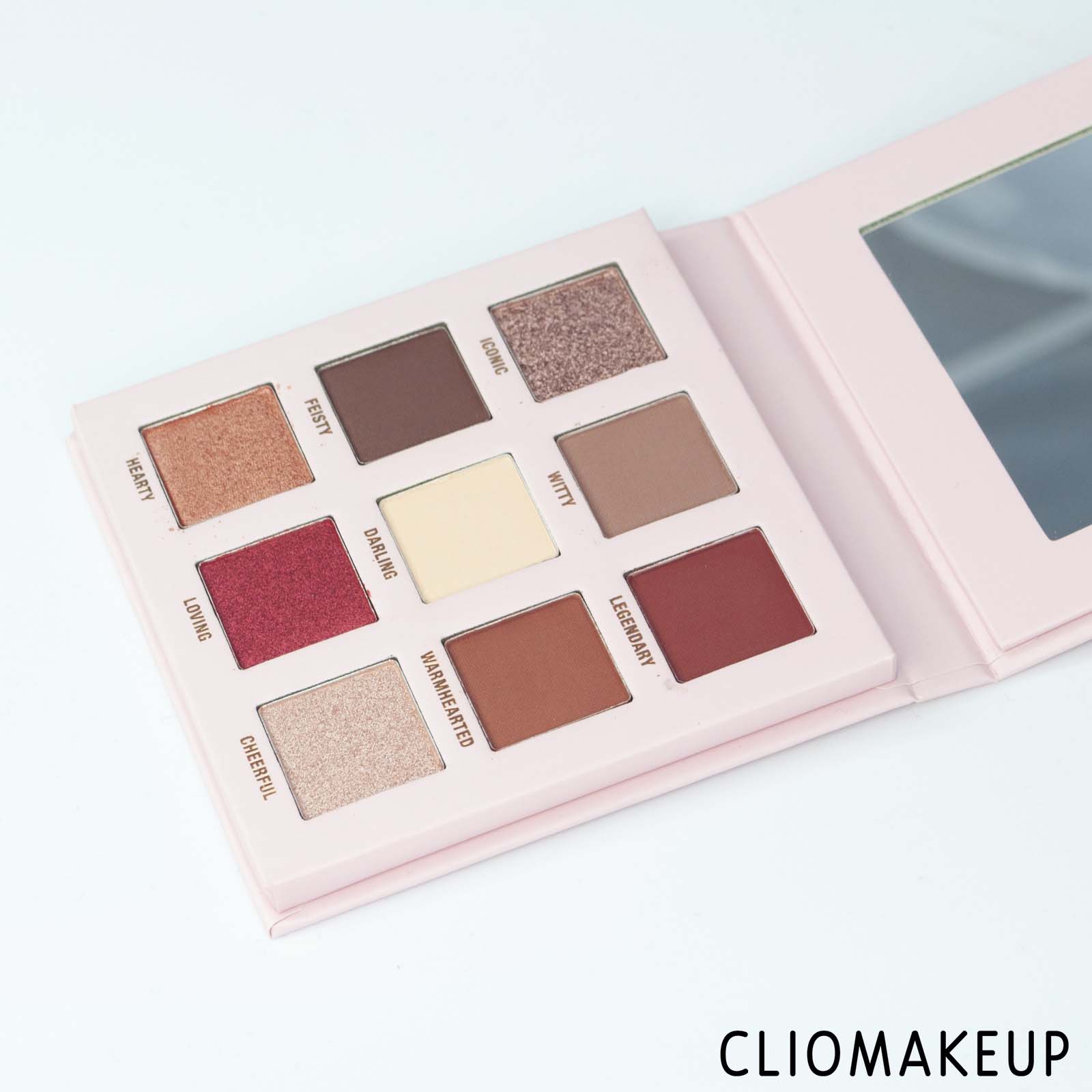 cliomakeup-recensione-palette-catrice-disney-limited-edition-minnie-eyeshadow-palette-5