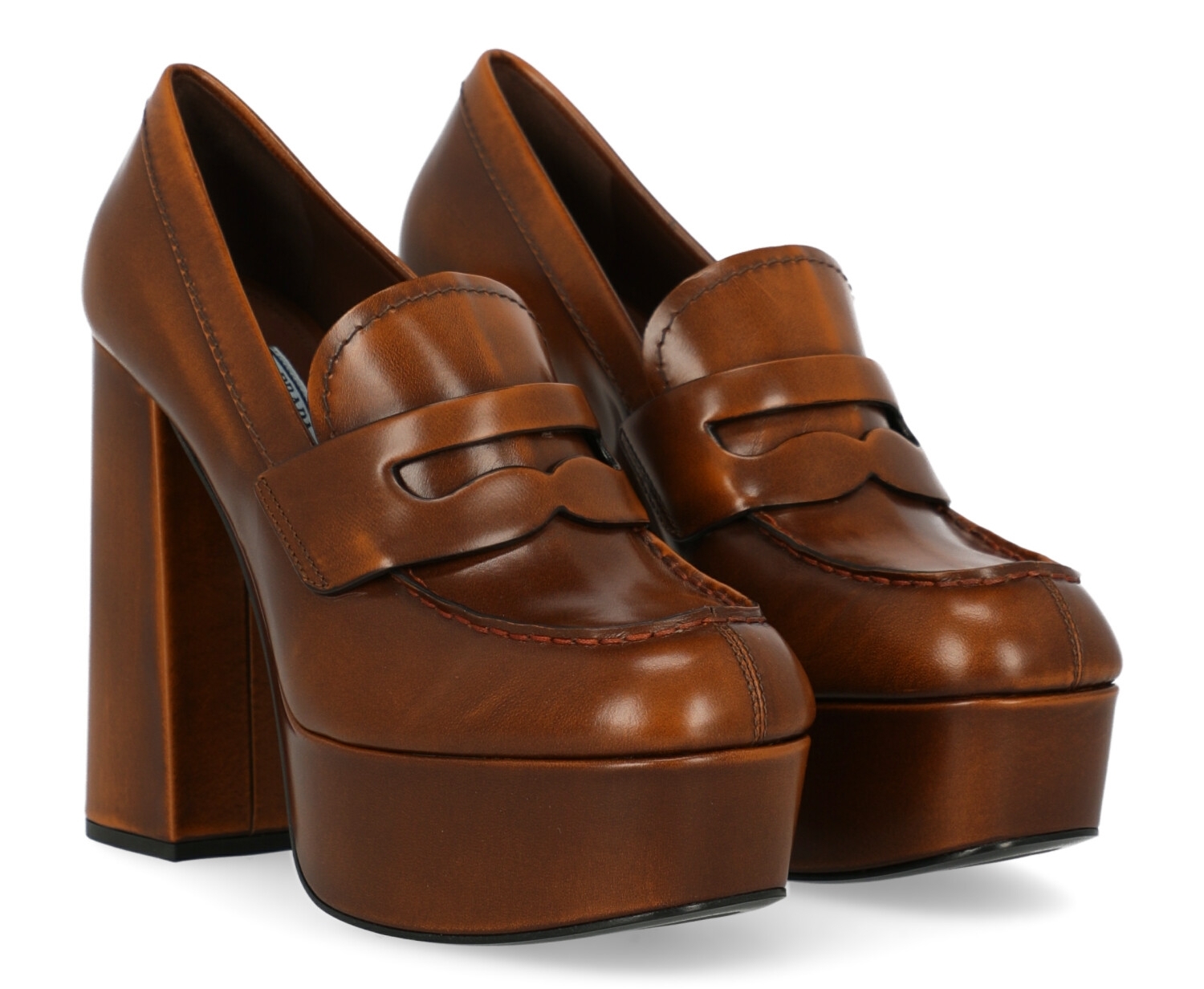 cliomakeup-tendenze-moda-primavera-2020-lampoo-5-prada