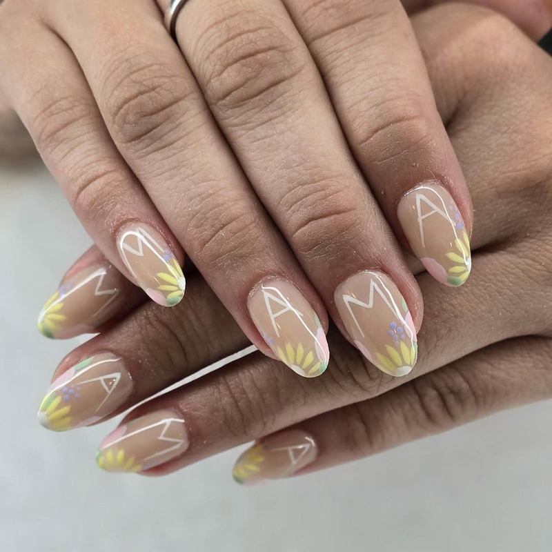unghie-festa-della-mamma-nail-art-scritta