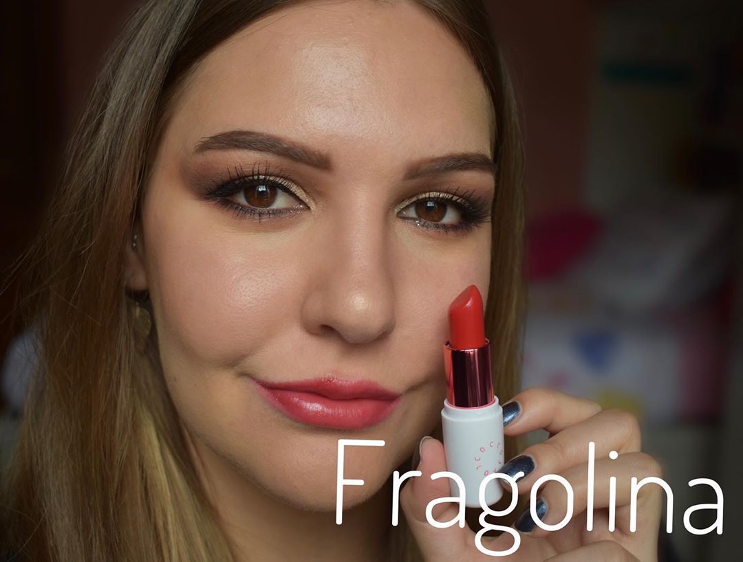 Cliomakeup-lip-bal&glam-fragolina-coccolove-10-texture