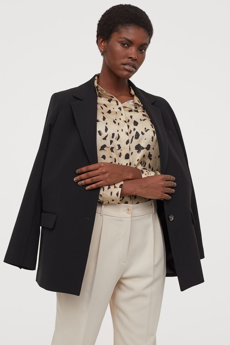 Cliomakeup-look-animalier-primavera-2020-5-camicetta-maniche-lunghe