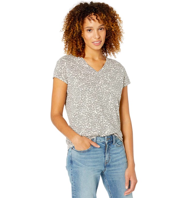 Cliomakeup-look-animalier-primavera-2020-7-t-shirt-basic