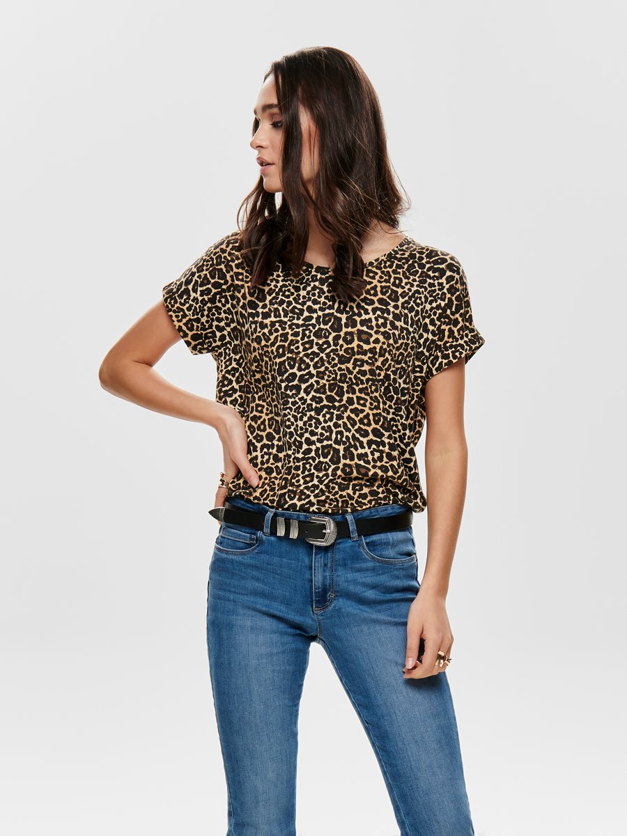 Cliomakeup-look-animalier-primavera-2020-8-only-t-shirt