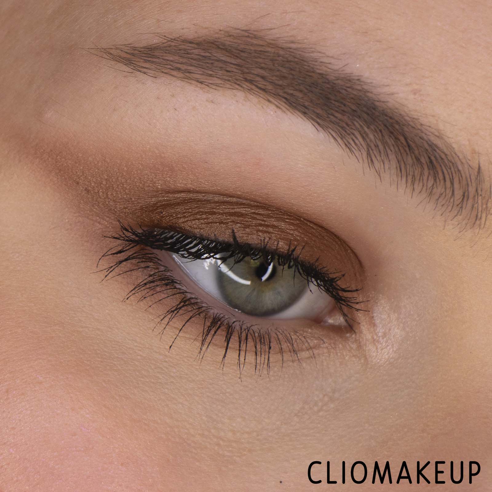 cliomakeup-recensione-matitone-ombretto-astra-jumbo-eyeshadow-matitone-occhi-11