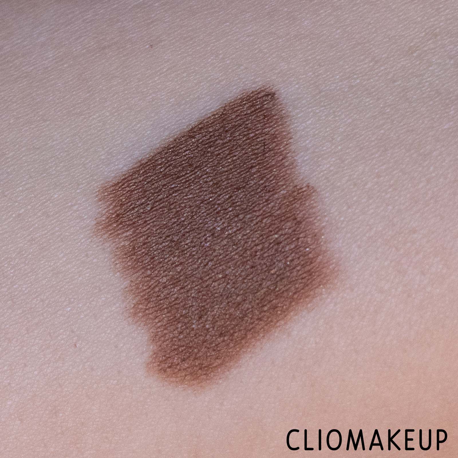 cliomakeup-recensione-matitone-ombretto-astra-jumbo-eyeshadow-matitone-occhi-6