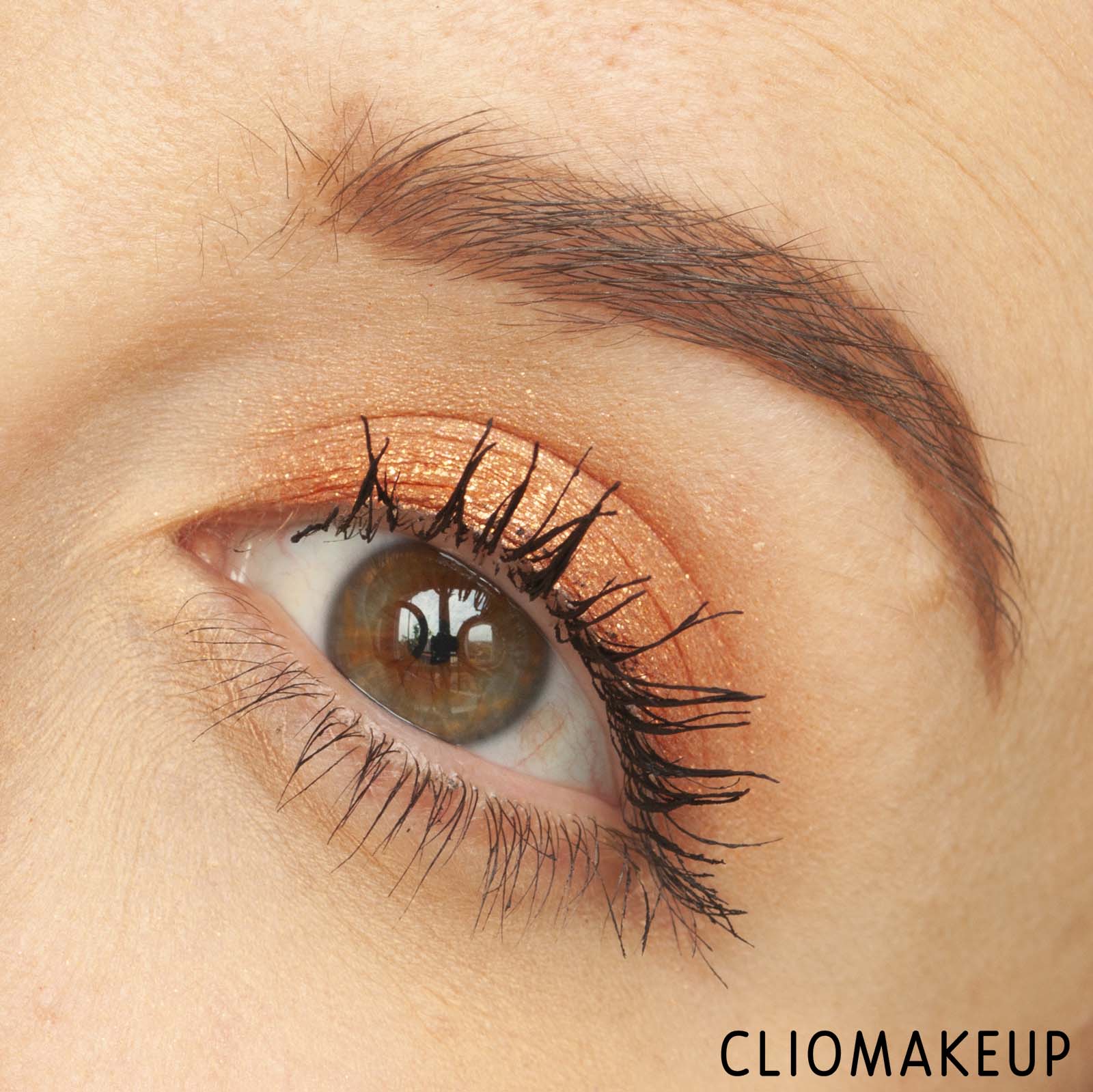 cliomakeup-recensione-ombretto-pupa-summer-escape-metal-shadow-8