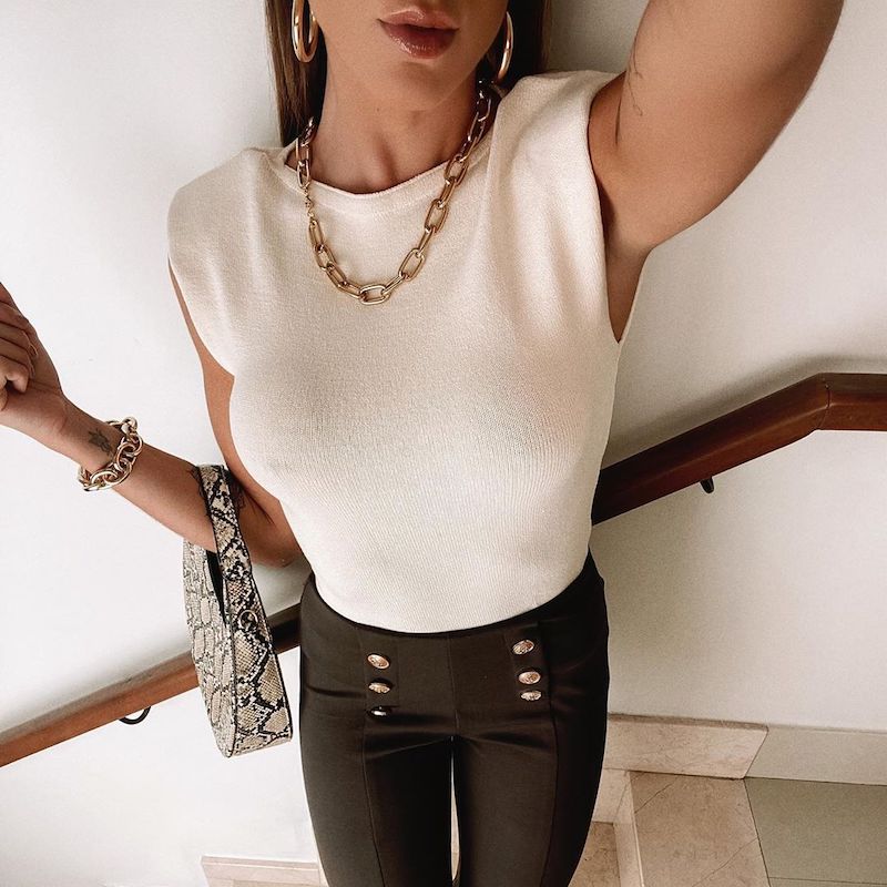 cliomakeup-muscle-tee-teamclio-2