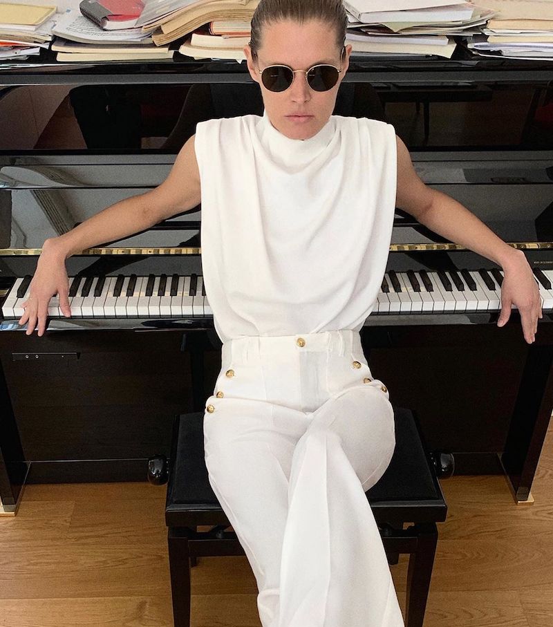 cliomakeup-muscle-tee-teamclio-22