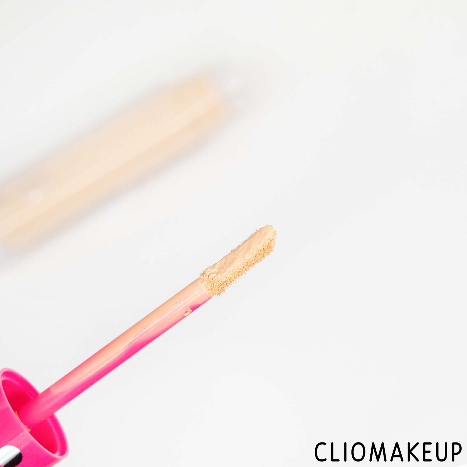 cliomakeup-recensione-correttore-wycon-one-more-time-liquid-concealer-5