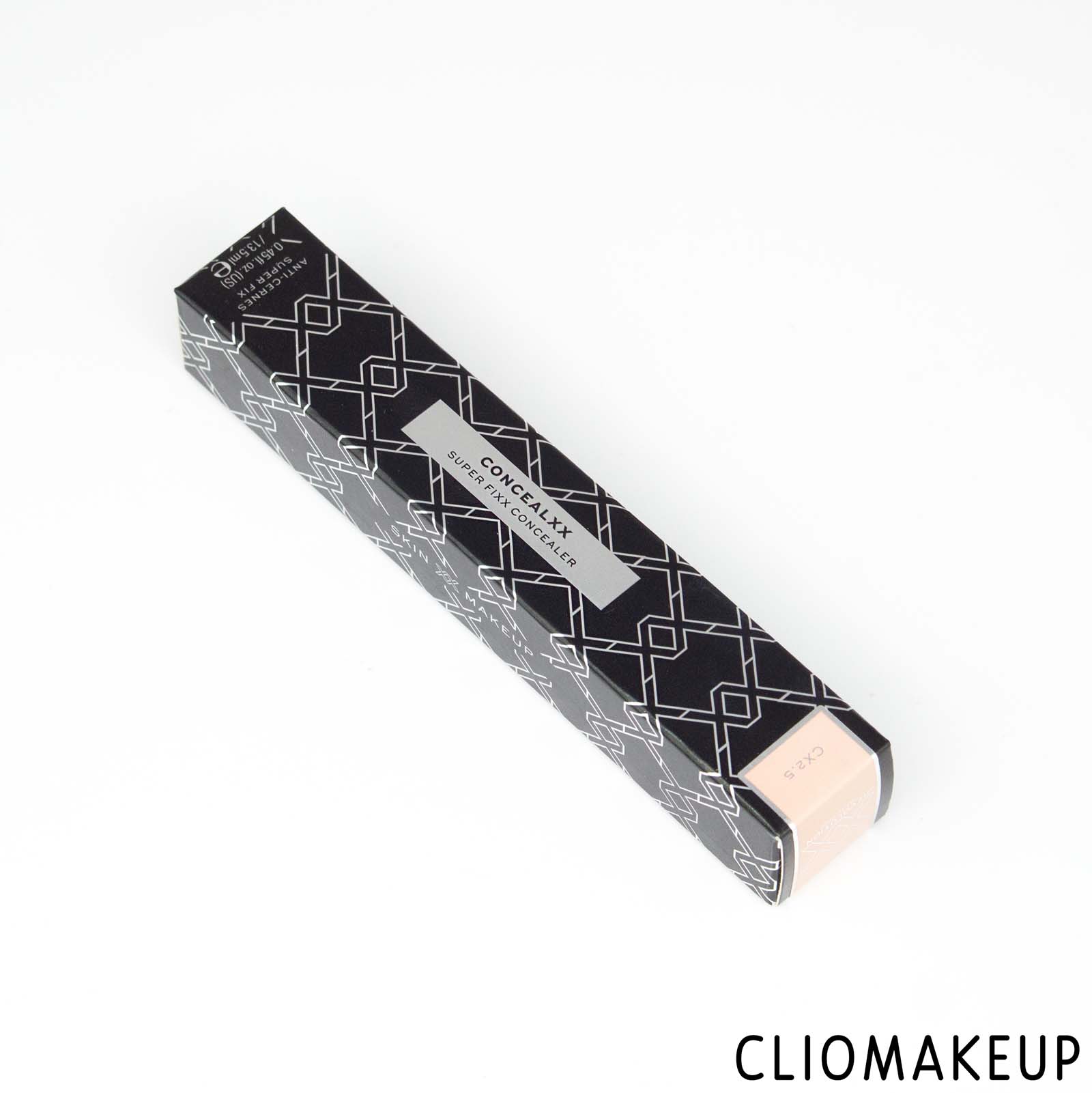 cliomakeup-recensione-correttore-xx-revolution-concealxx-super-fixx-concealer-2