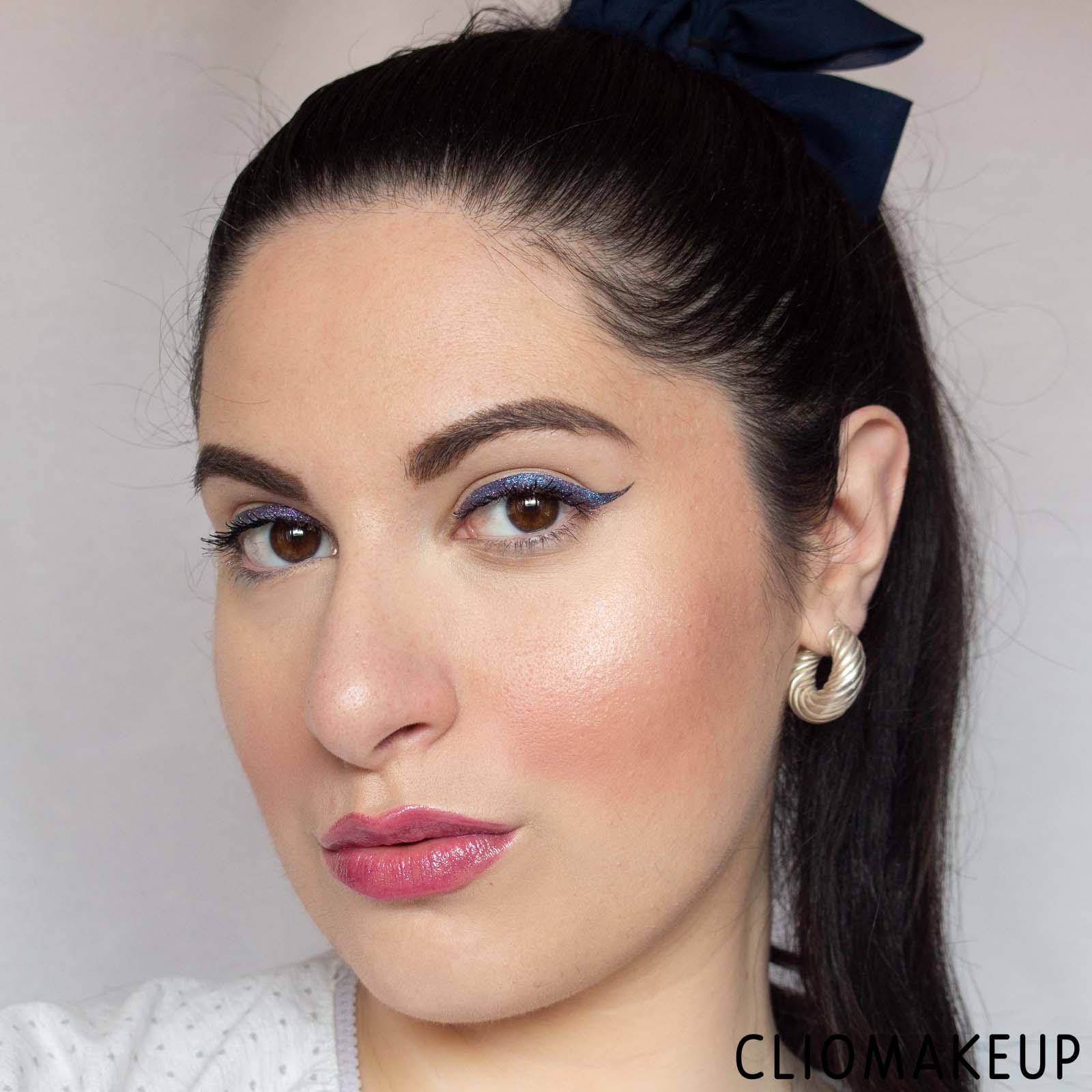 cliomakeup-recensione-eyeliner-urban-decay-wired-double-ended-eyeliner-e-top-coat-14