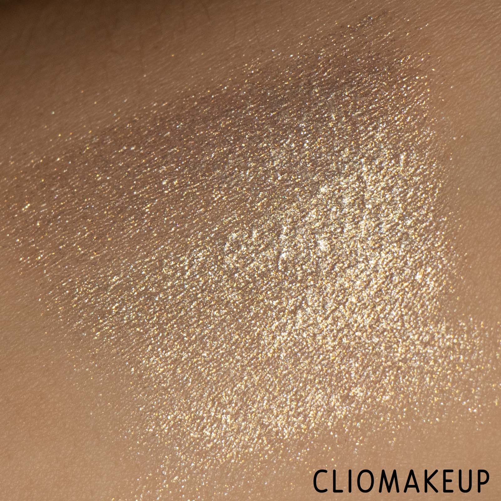 cliomakeup-recensione-illuminante-wycon-blazing-dots-tech-light-highlighter-8
