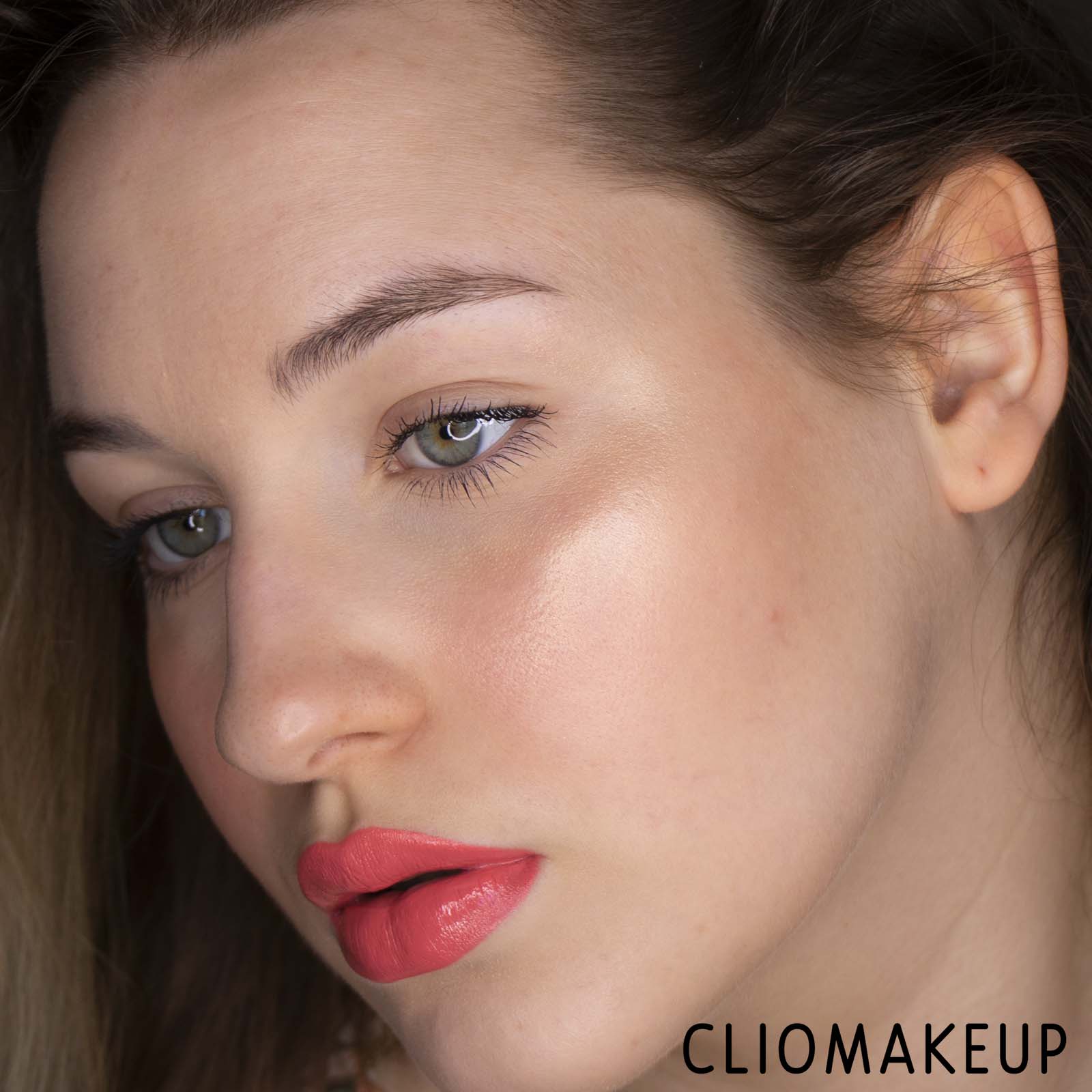 cliomakeup-recensione-illuminanti-pups-sun-glow-liquid-highlighter-11