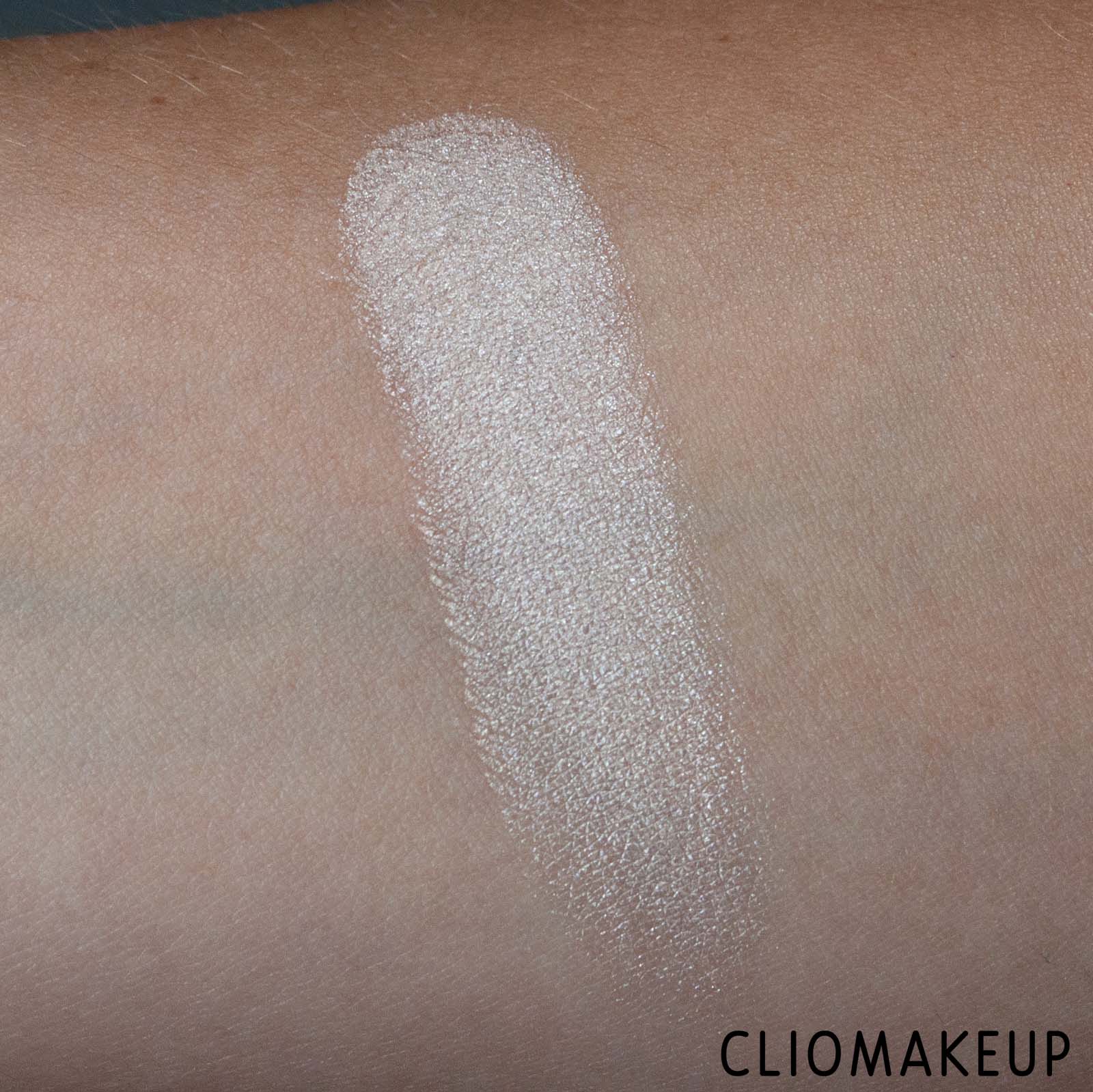 cliomakeup-recensione-cipria-catrice-high-glow-mineral-highlighting-powder-7