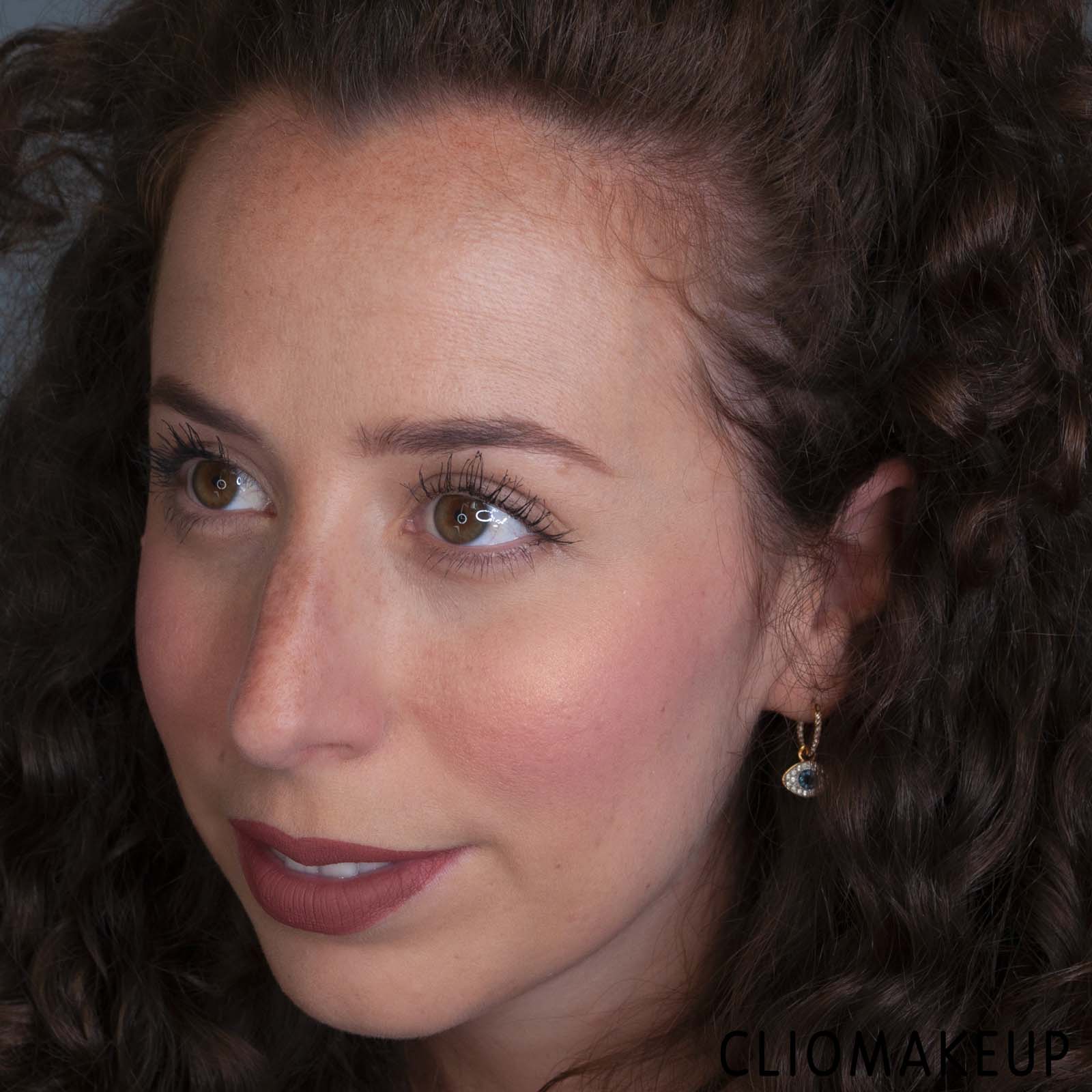 cliomakeup-recensione-cipria-catrice-high-glow-mineral-highlighting-powder-9