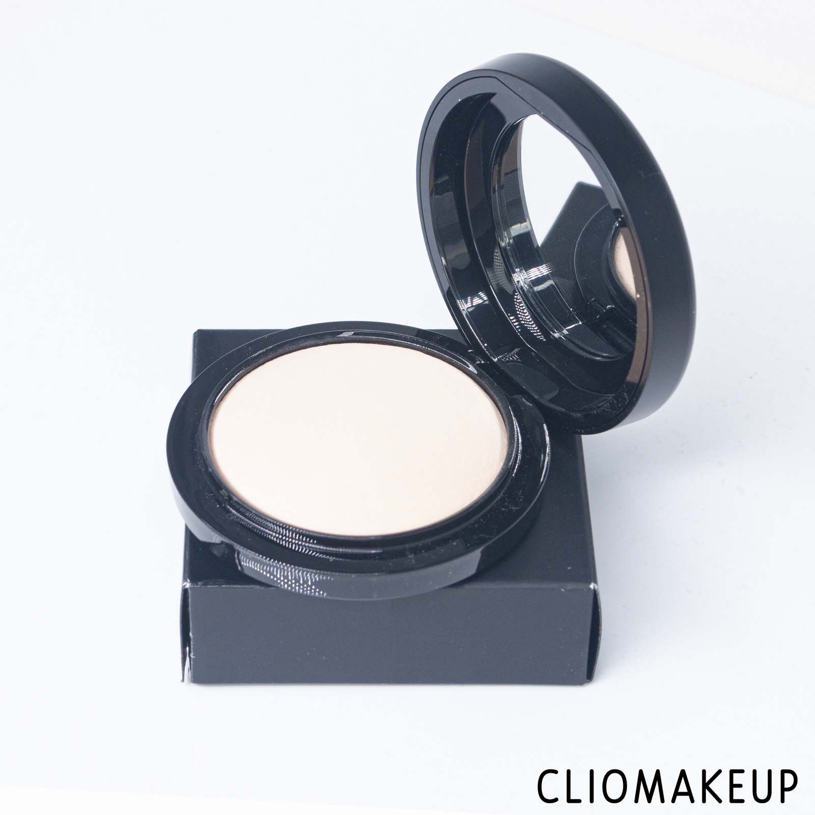 cliomakeup-recensione-cipria-mac-mineralize-skinfinish-natural-5
