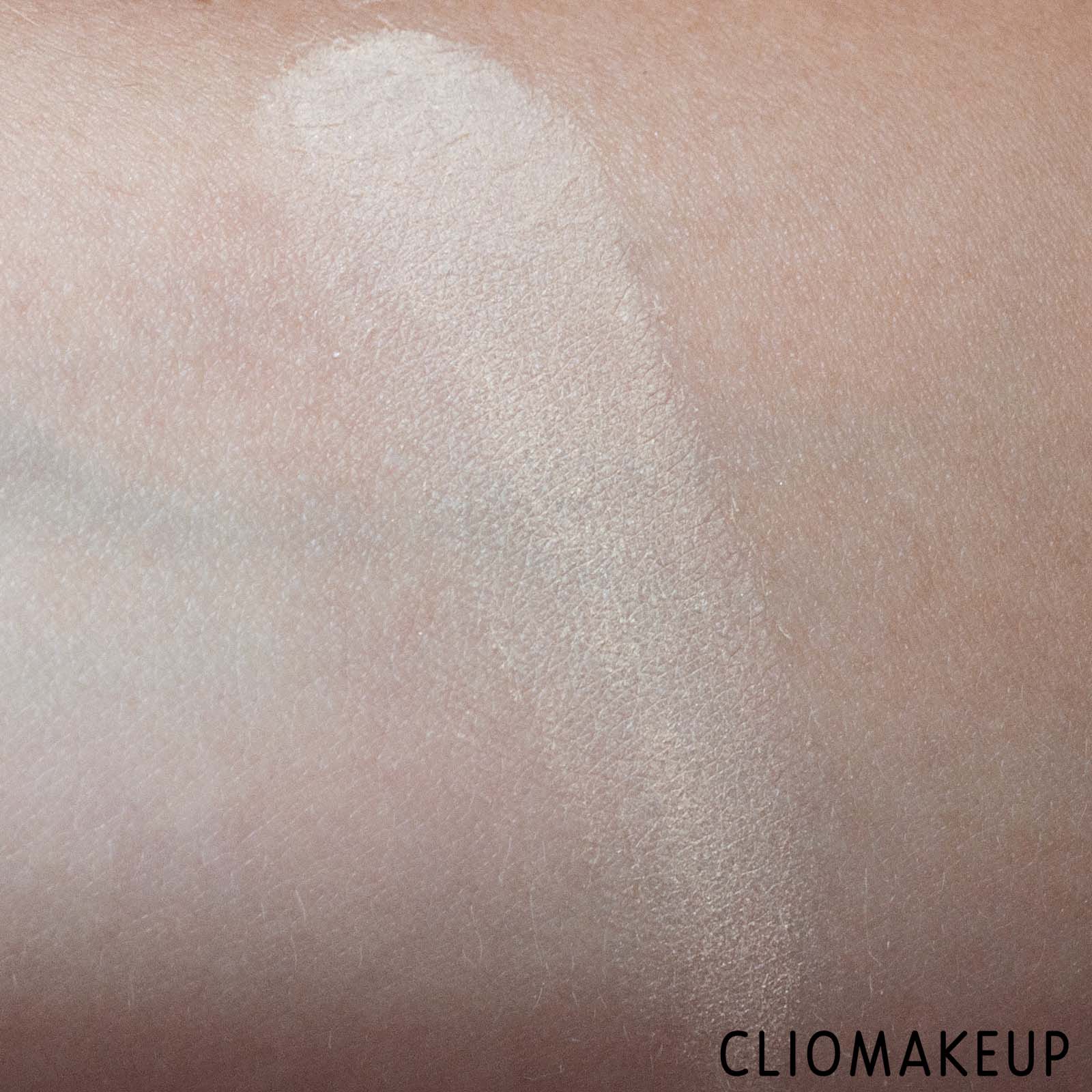 cliomakeup-recensione-cipria-mac-mineralize-skinfinish-natural-6