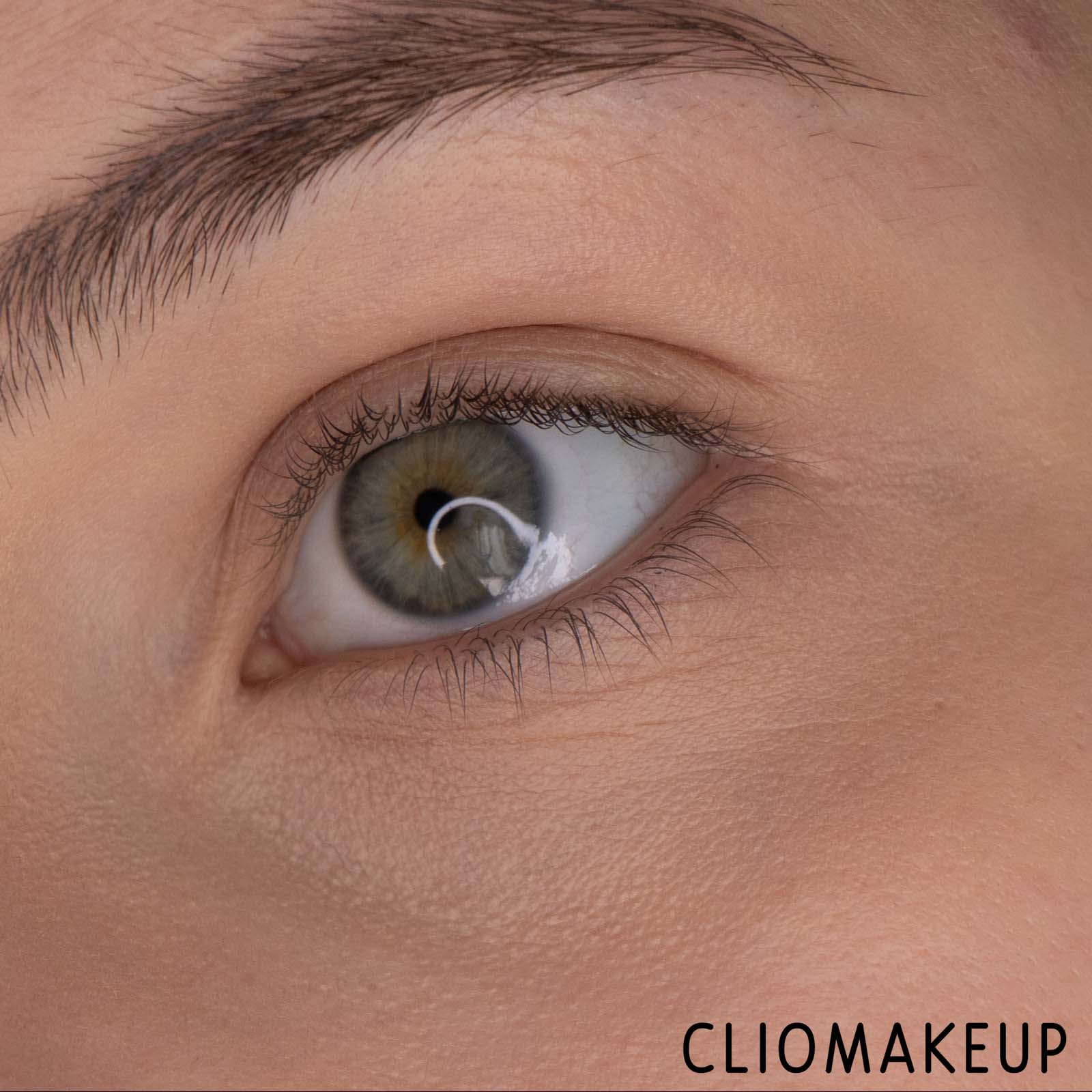 cliomakeup-recensione-correttore-catrice-liquid-camouflage-high-coverage-concealer-13