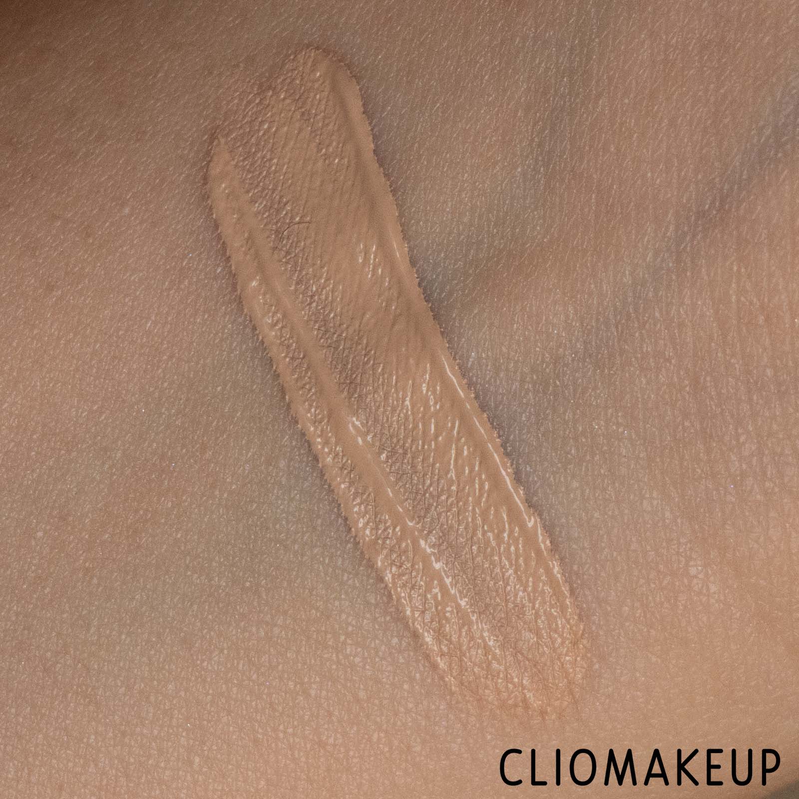 cliomakeup-recensione-correttore-catrice-liquid-camouflage-high-coverage-concealer-6