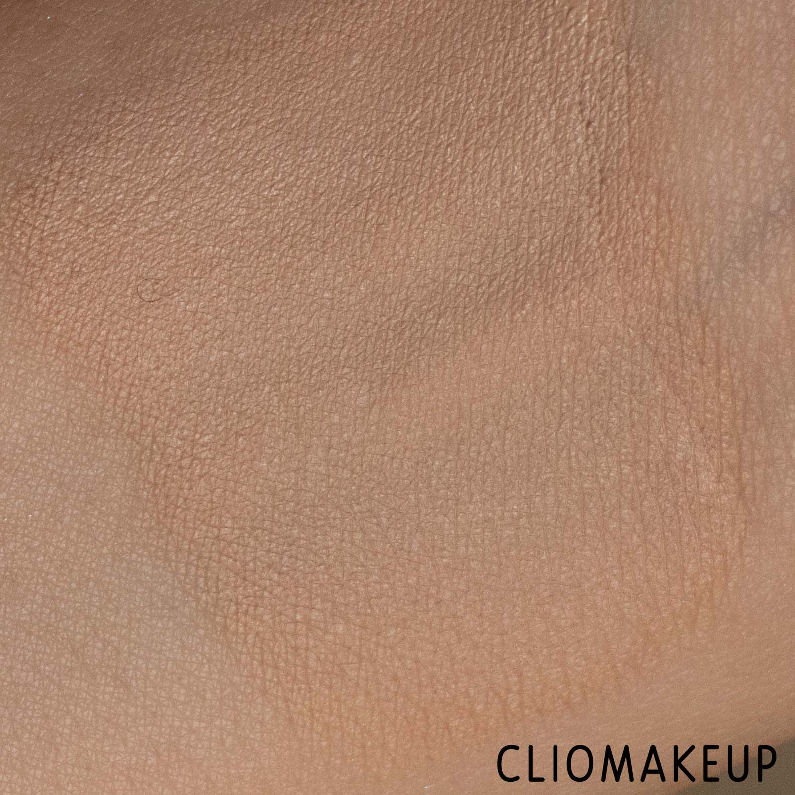cliomakeup-recensione-correttore-catrice-liquid-camouflage-high-coverage-concealer-8