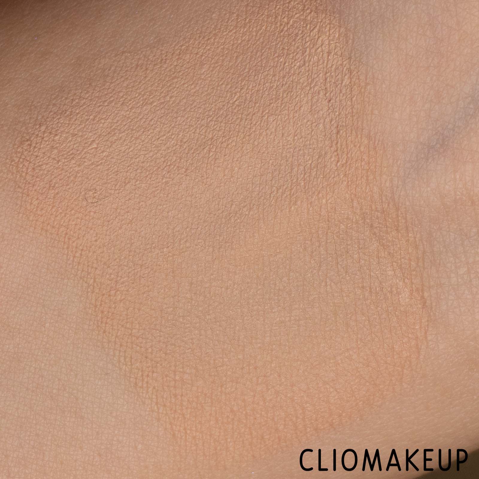 cliomakeup-recensione-correttore-catrice-liquid-camouflage-high-coverage-concealer-9