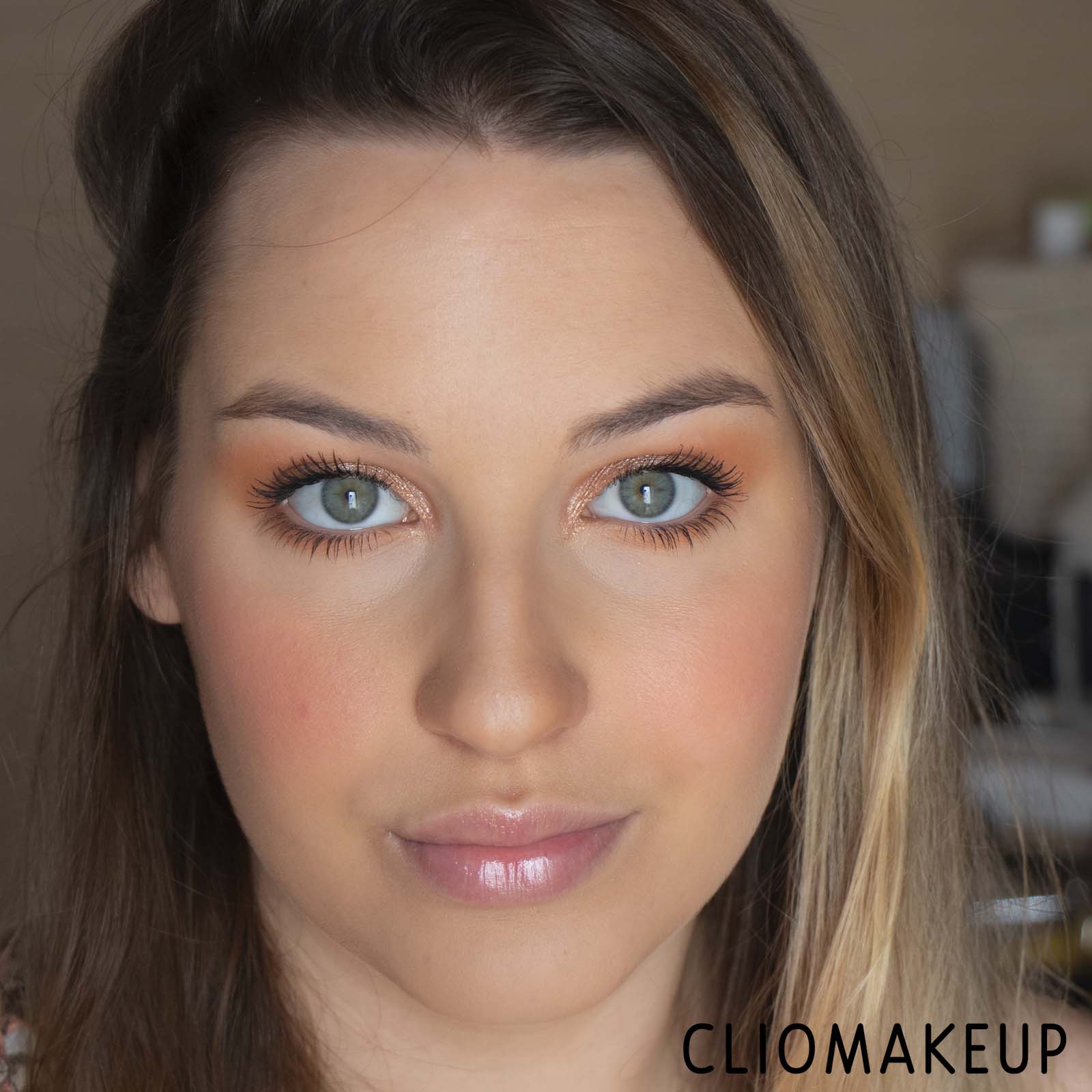 cliomakeup-recensione-fissante-mac-prep-e-prime-fix-plus-goldlite-10