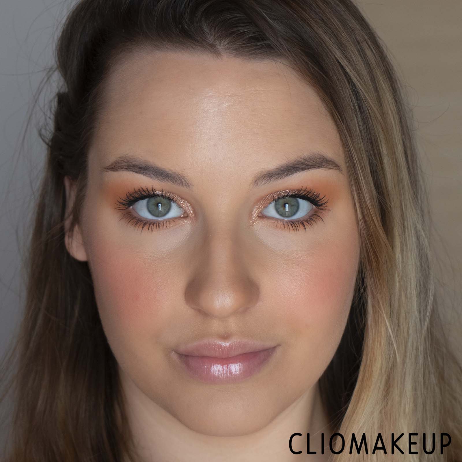 cliomakeup-recensione-fissante-mac-prep-e-prime-fix-plus-goldlite-12