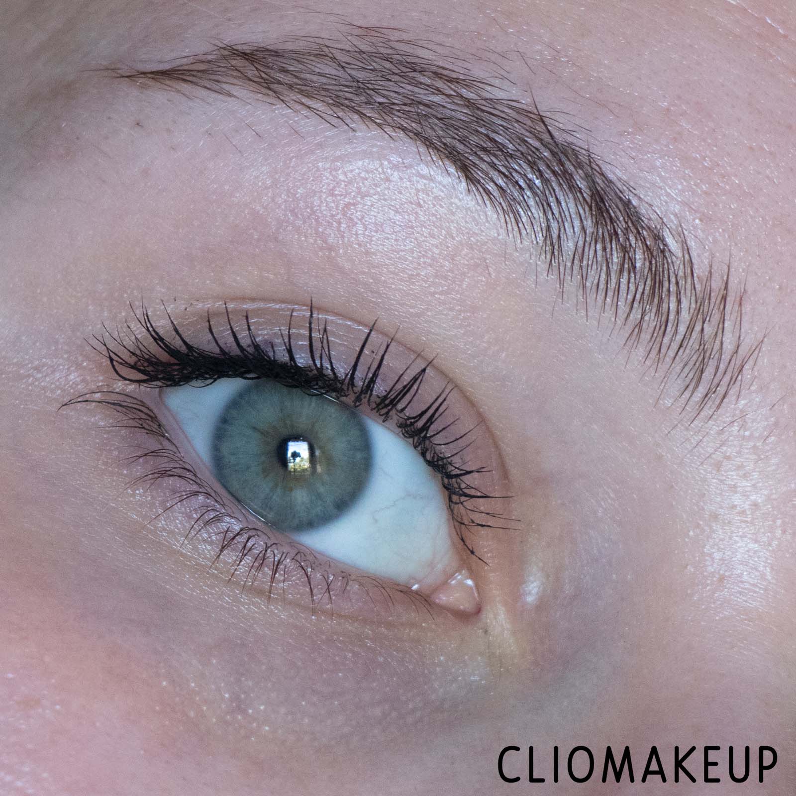 cliomakeup-recensione-mascara-catrice-lashes-to-kill-sexy-volume-mascara-10