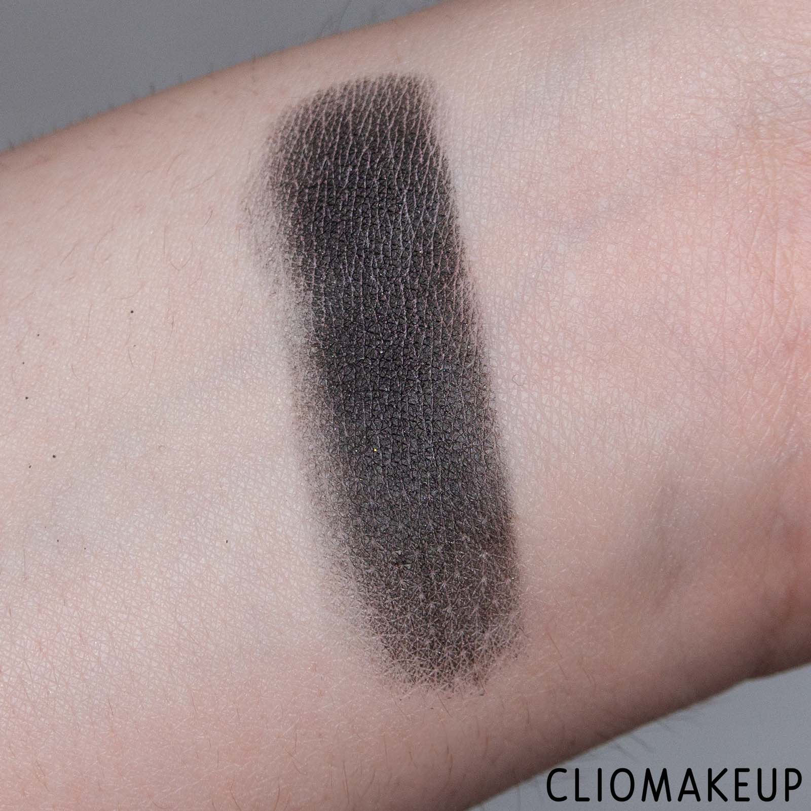 cliomakeup-recensione-ombretto-natasha-denona-blackest-black-eyeshadow-matte-6