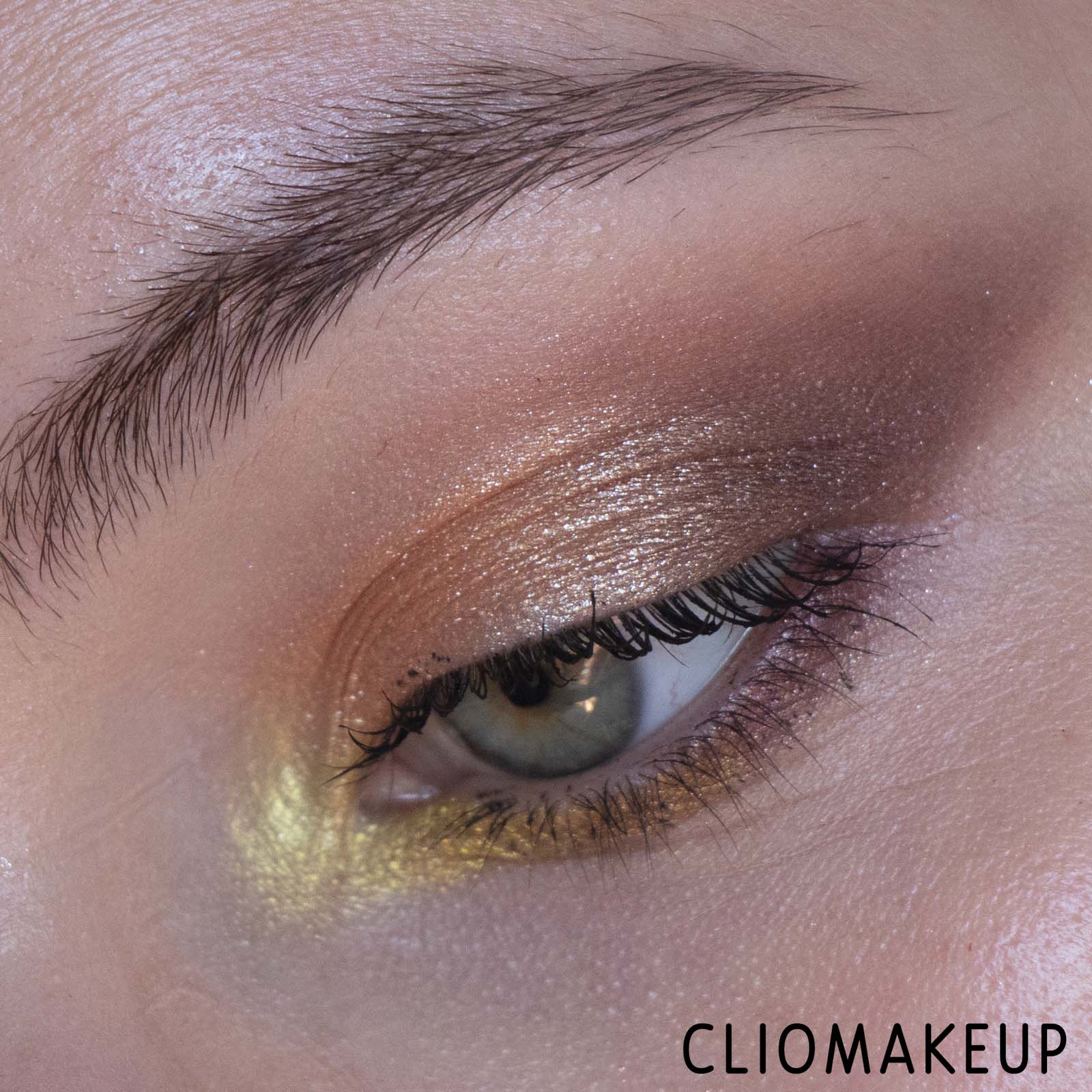 cliomakeup-recensione-palette-makeup-revolution-neon-shadow-palette-up-all-night-13