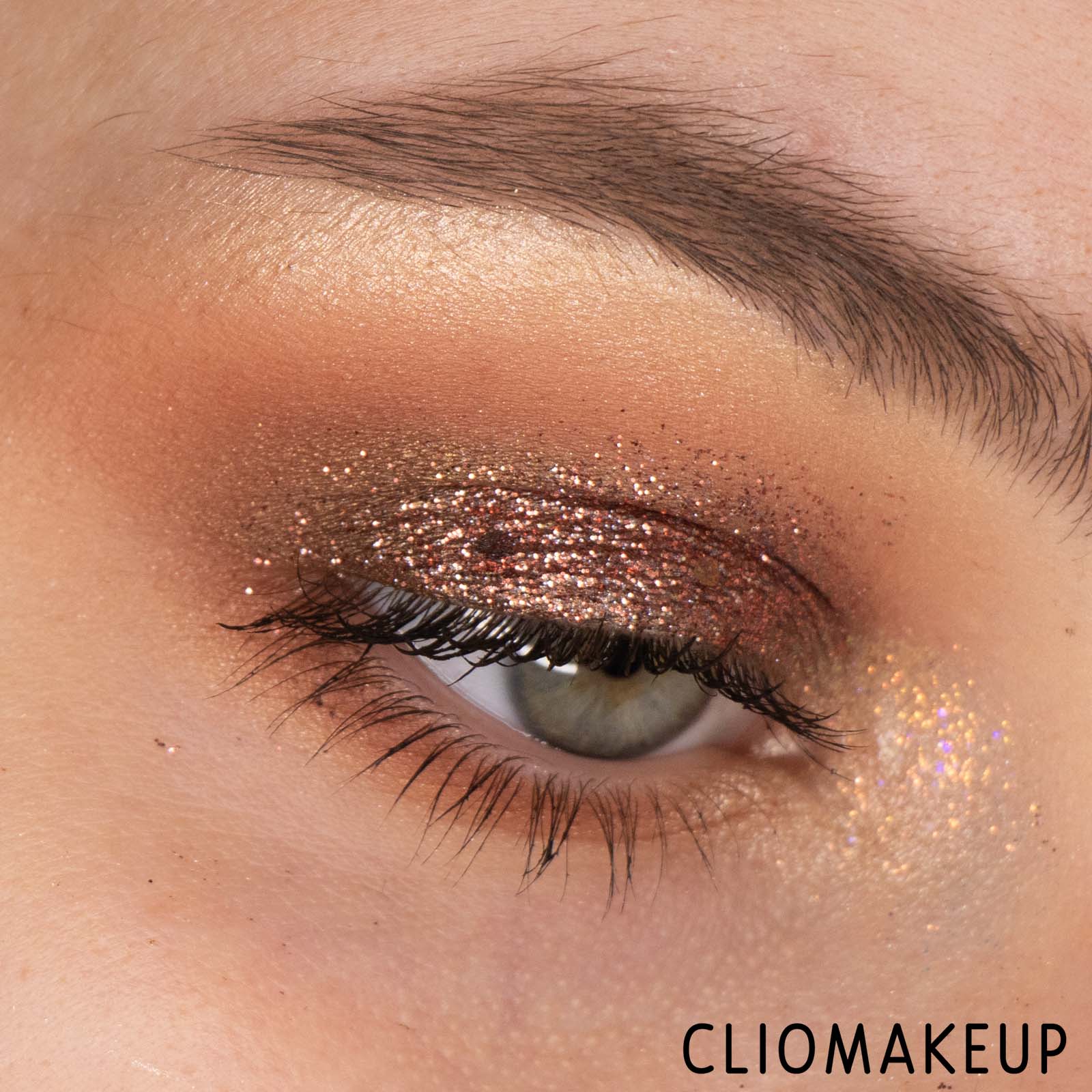 cliomakeup-recensione-palette-nabla-miami-lights-pressed-glitter-palette-14