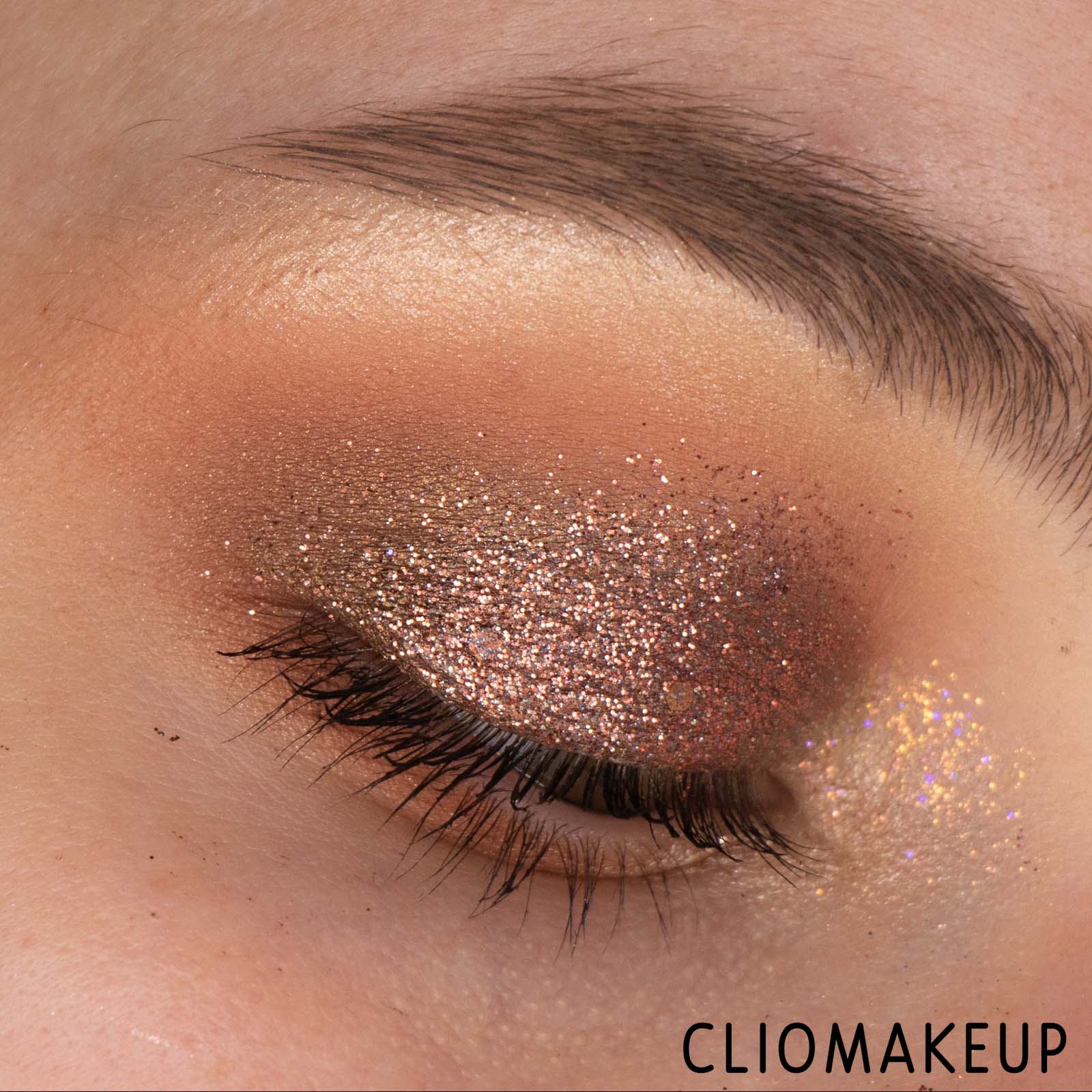 cliomakeup-recensione-palette-nabla-miami-lights-pressed-glitter-palette-15
