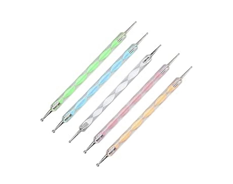 unghie-a-pois-dotter